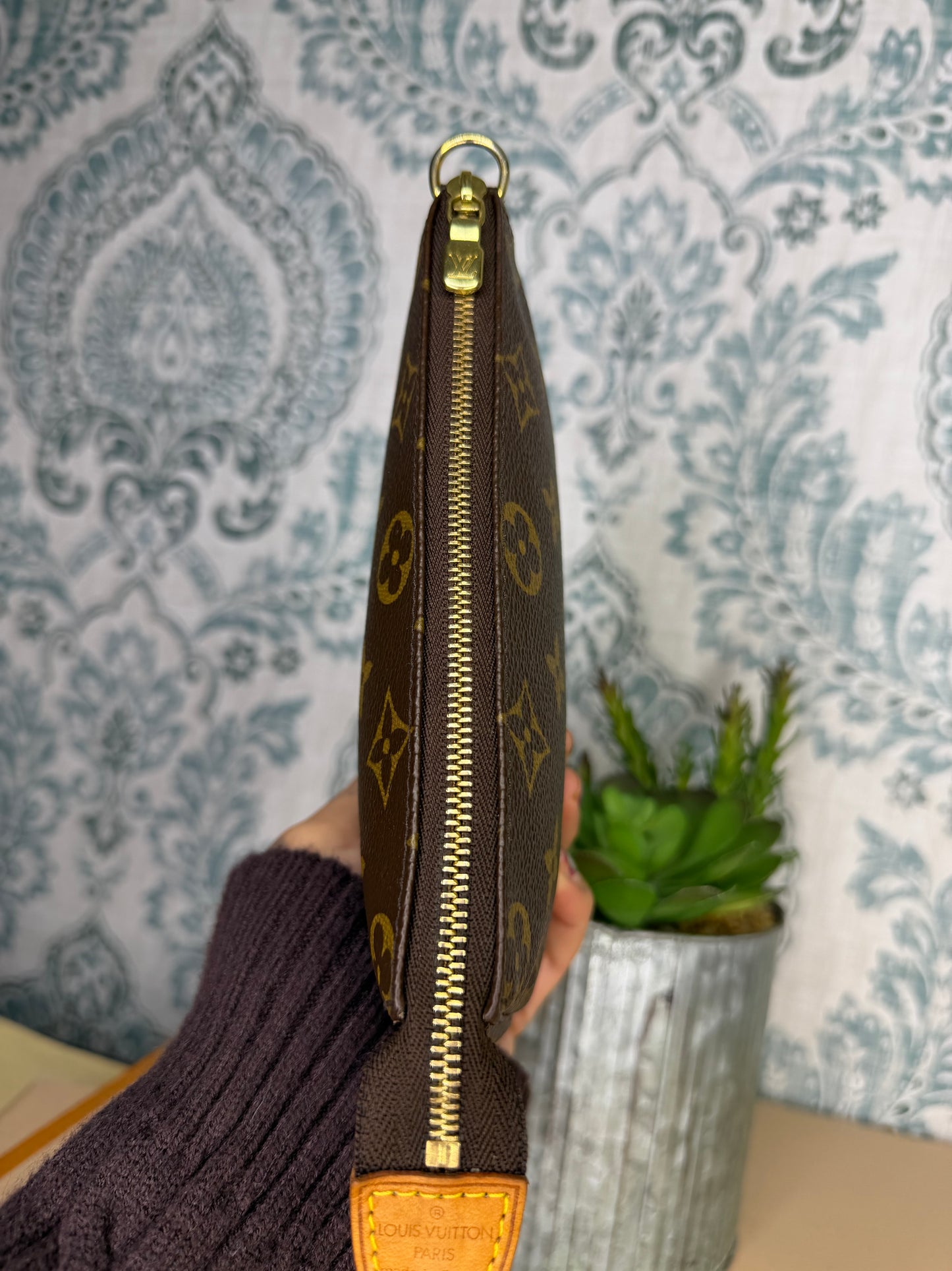 Louis Vuitton Monogram Bucket Pochette #1