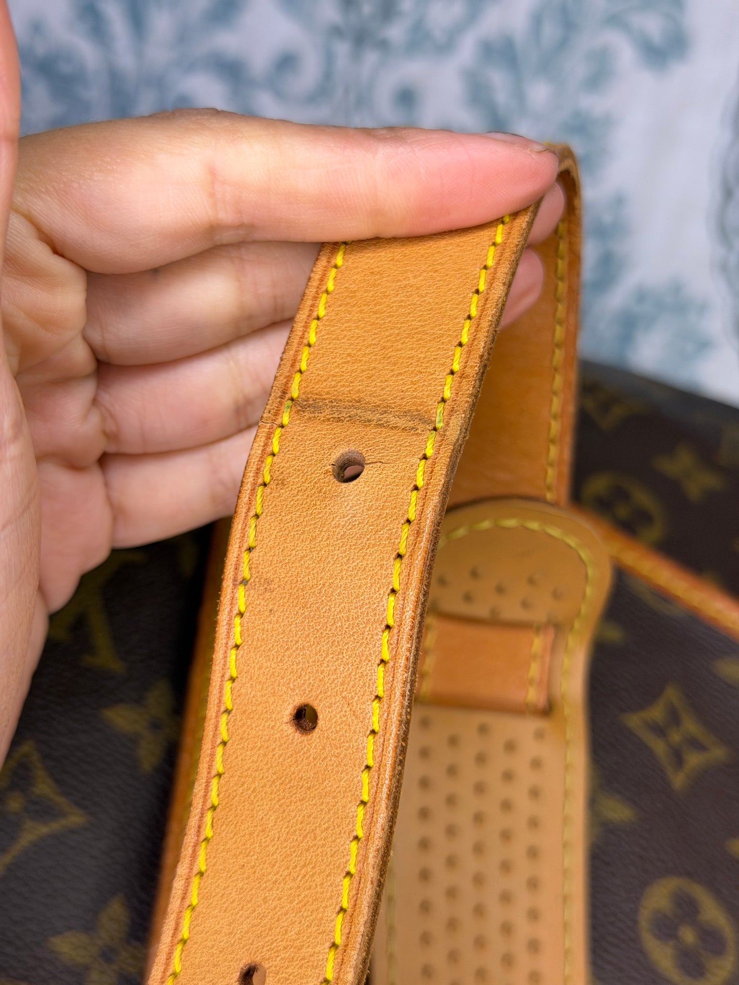 Louis Vuitton Saumur 35