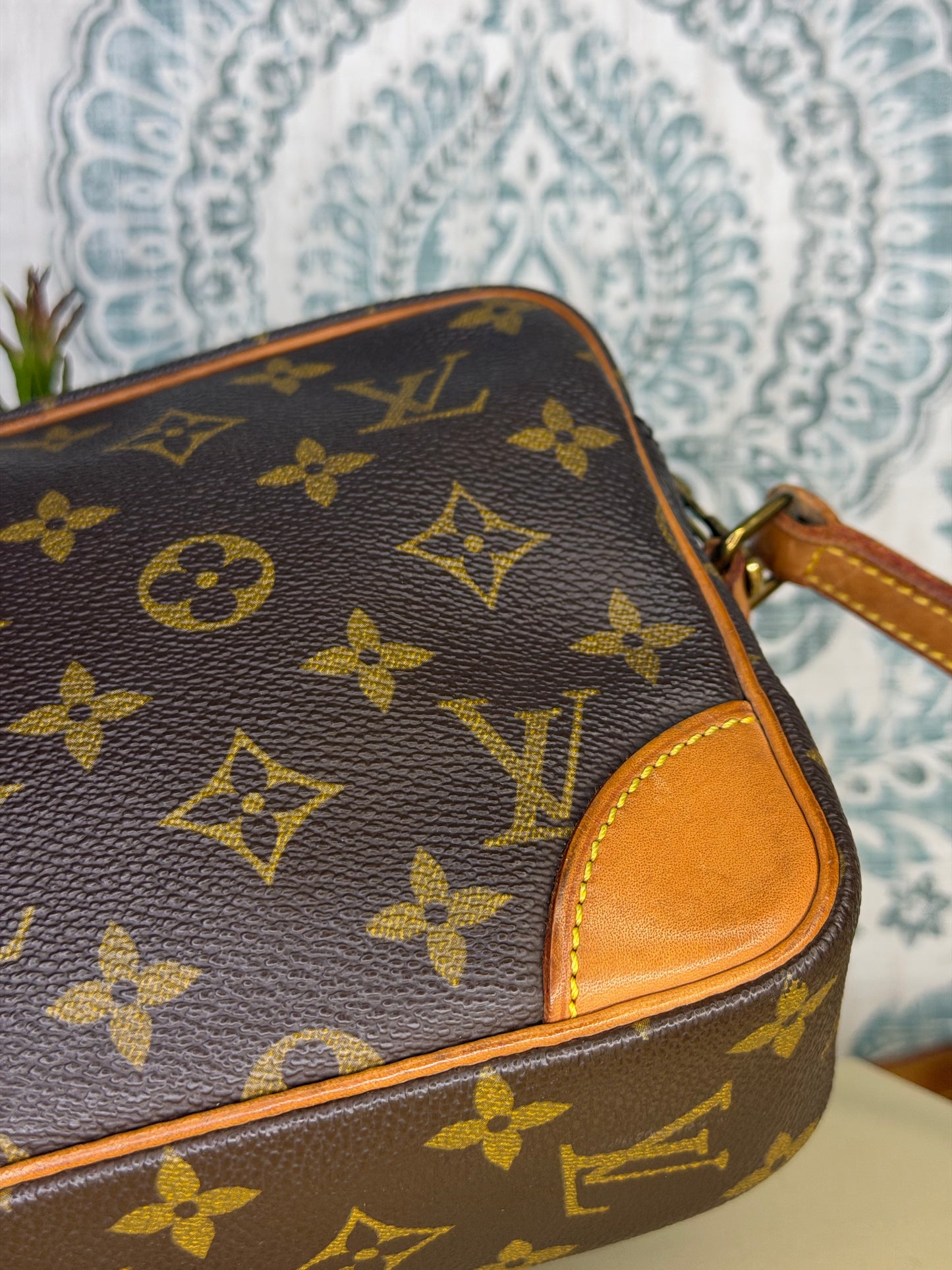 Louis Vuitton Trocadero 23
