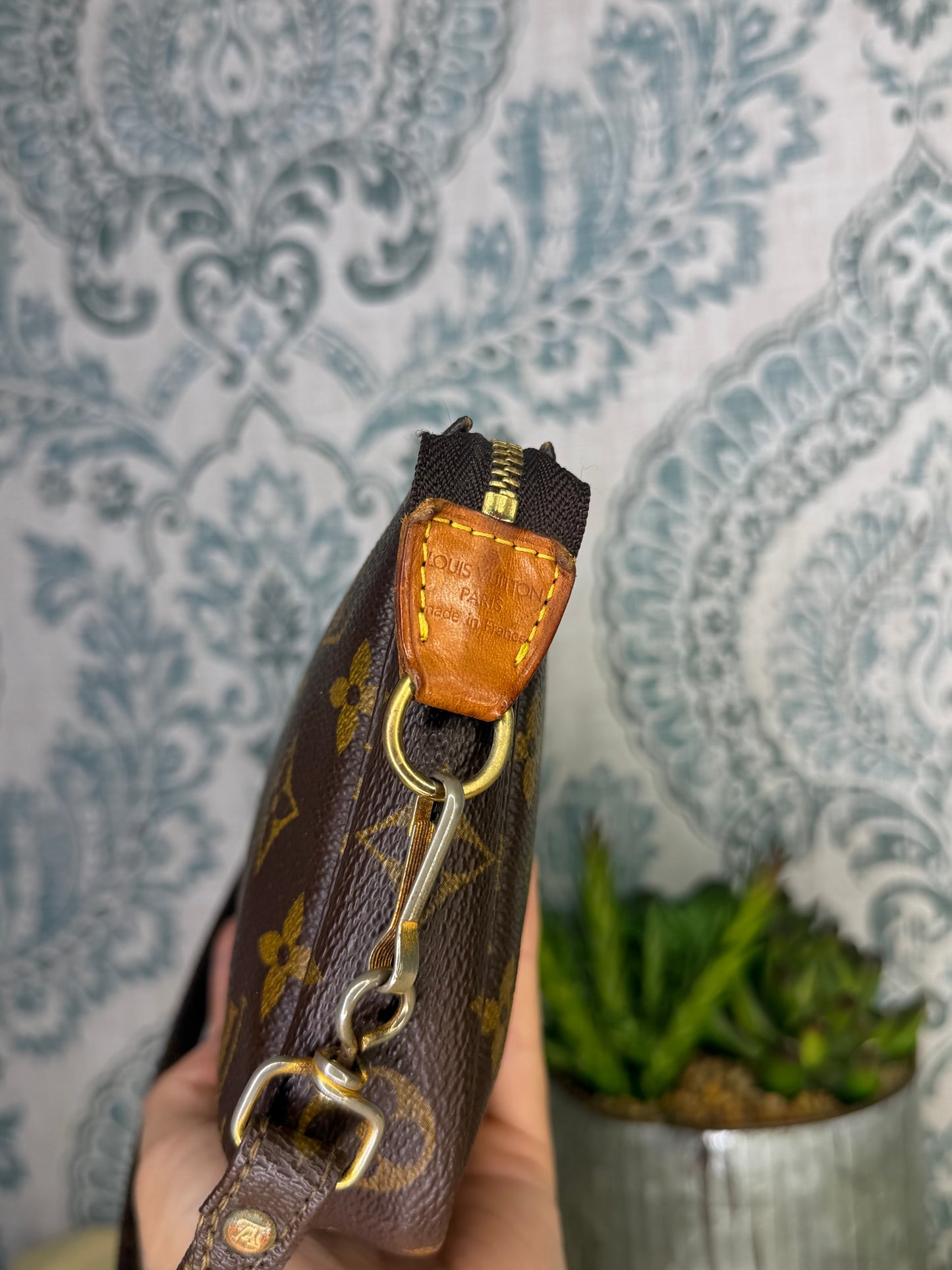 Louis Vuitton Pochette Accessories with Monogram Strap