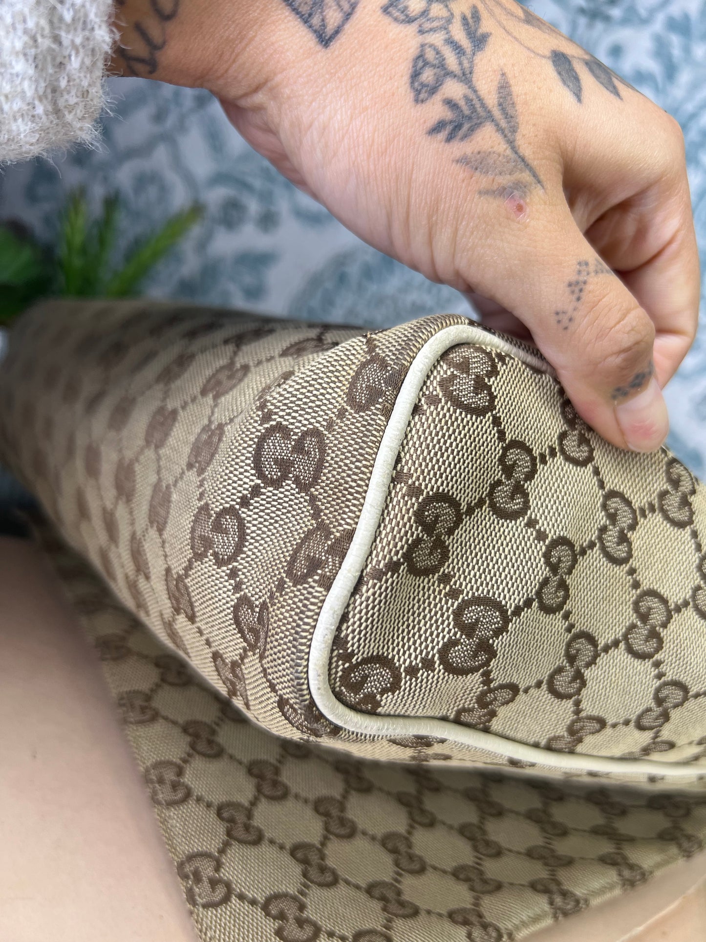 Gucci Messenger Bag