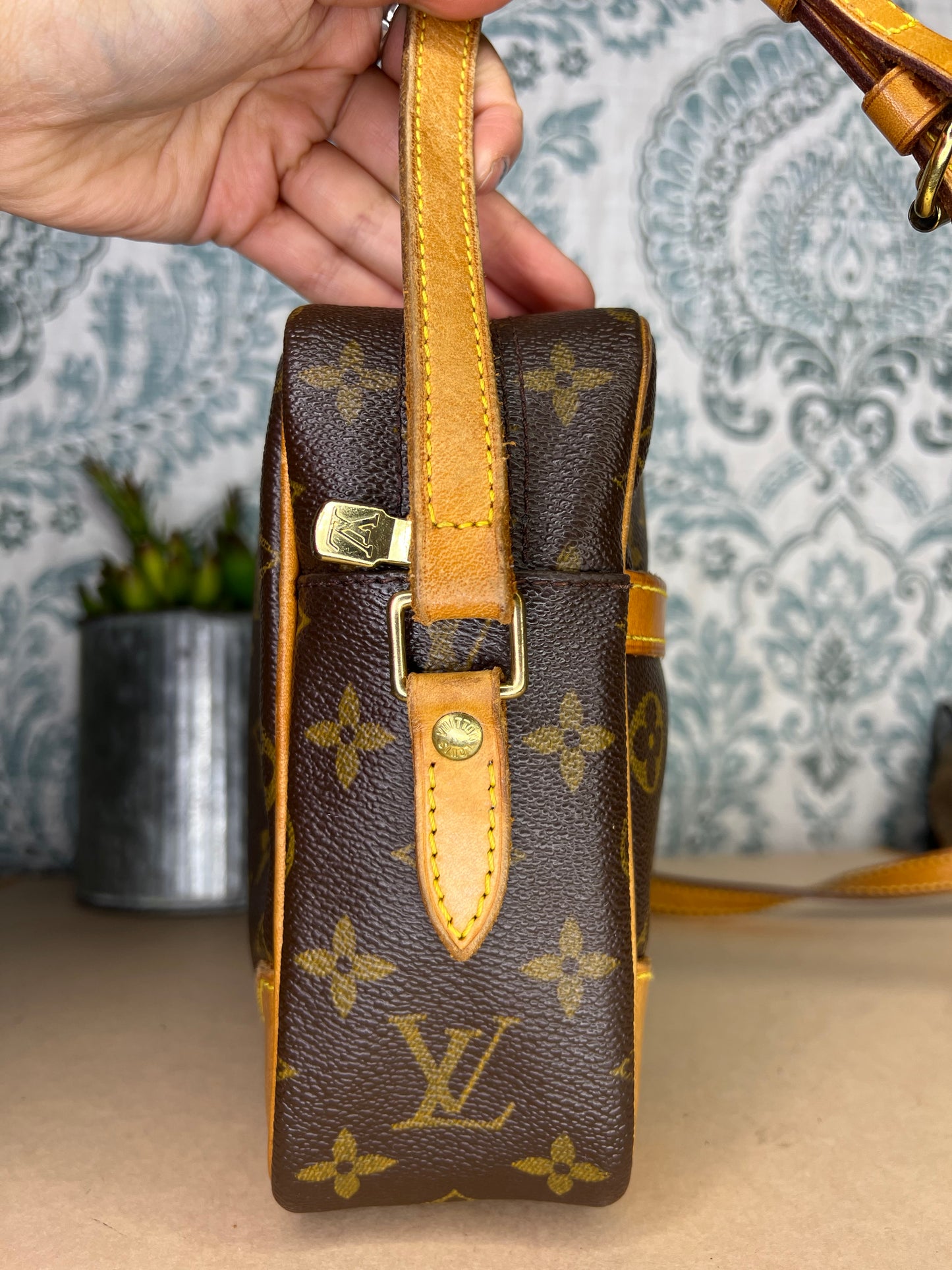 Louis Vuitton Trocadero 27