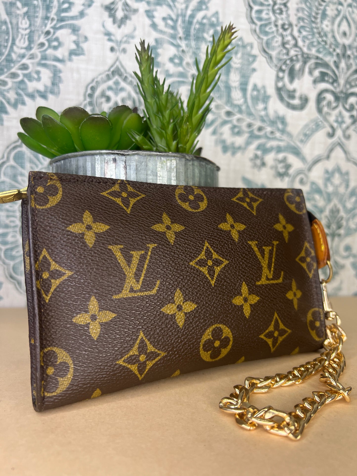 Louis Vuitton Bucket PM Pouch