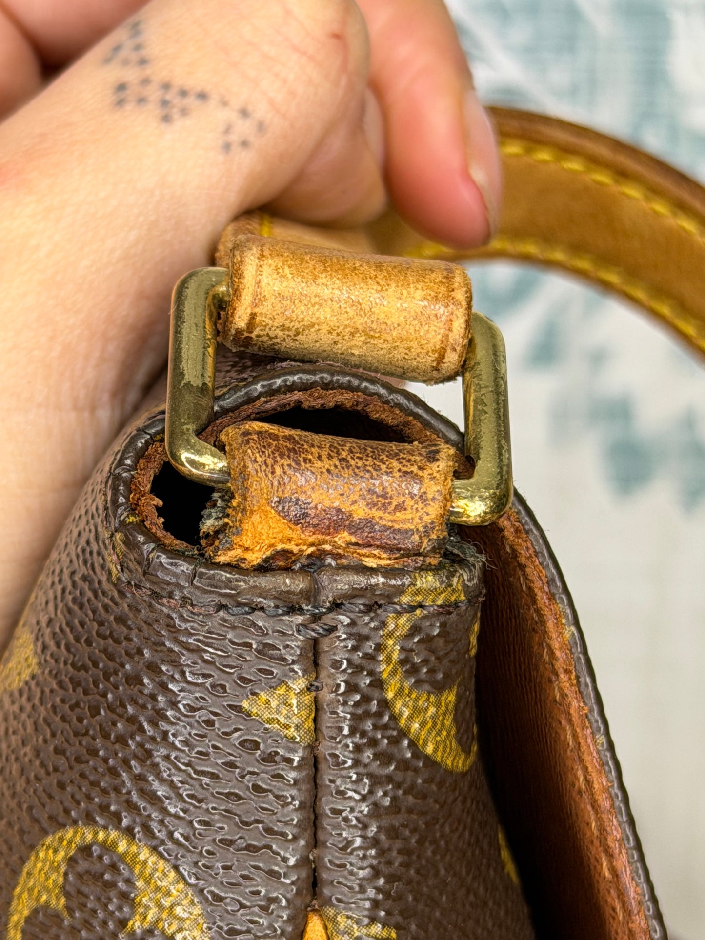Louis Vuitton Musette Tango (short strap version)