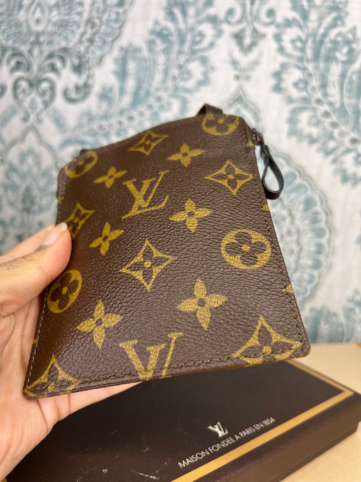 Louis Vuitton Pochette Secret