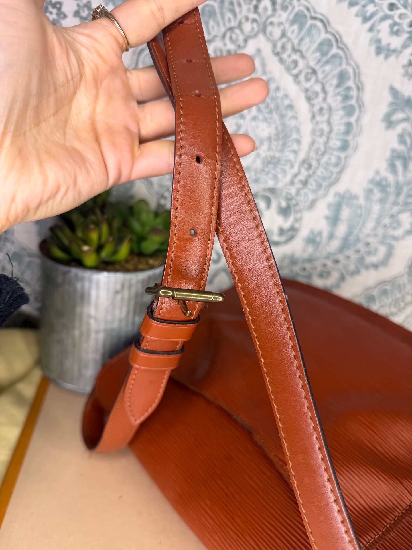 Louis Vuitton Epi Saint Cloud GM