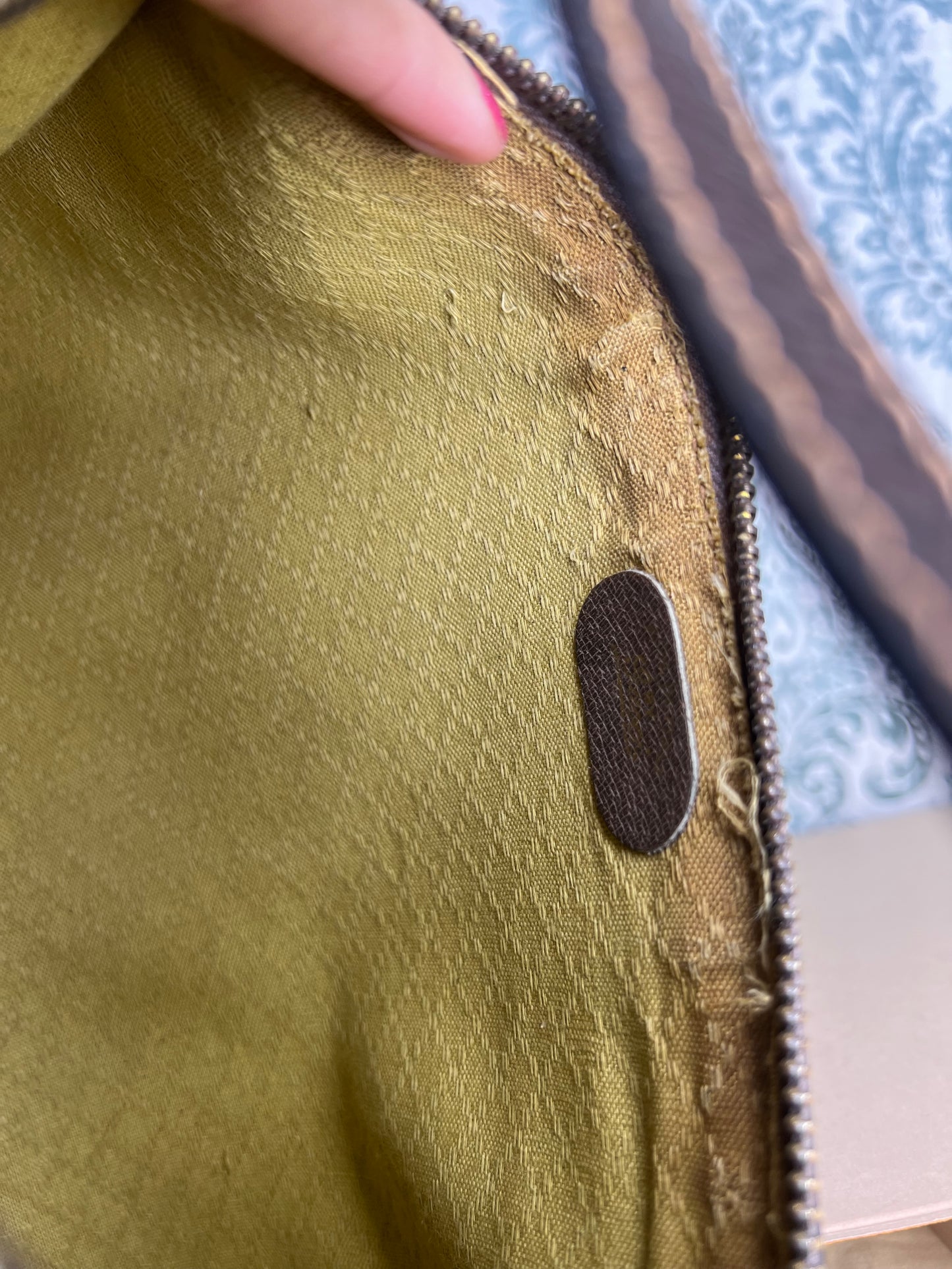 Gucci Vintage Shoulder Bag