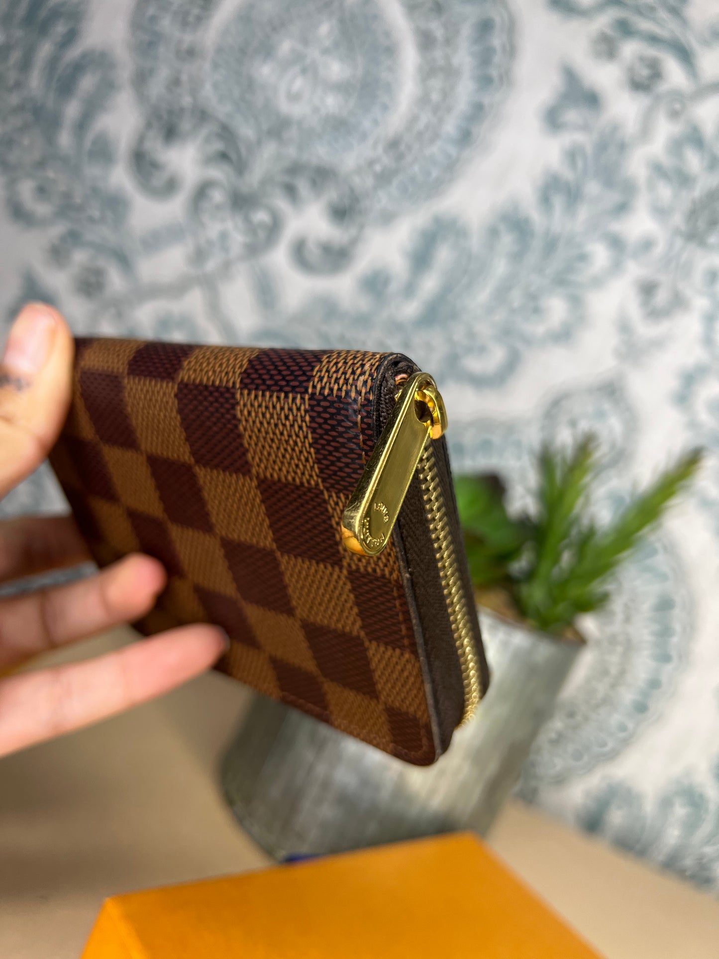 Louis Vuitton Rose Ballerine Zippy Compact Wallet
