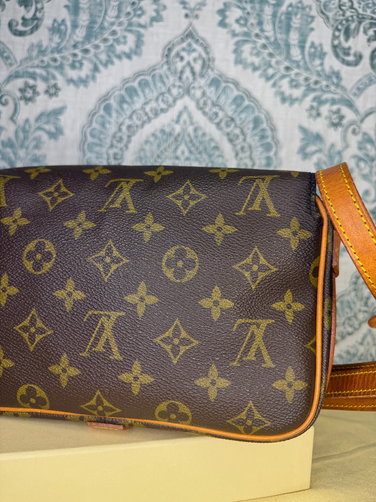 Louis Vuitton Saint Germain 24