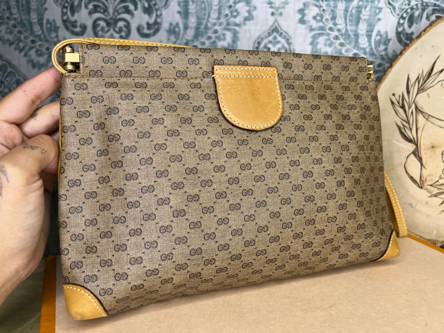 Micro Gucci Tan Vintage Crossbody