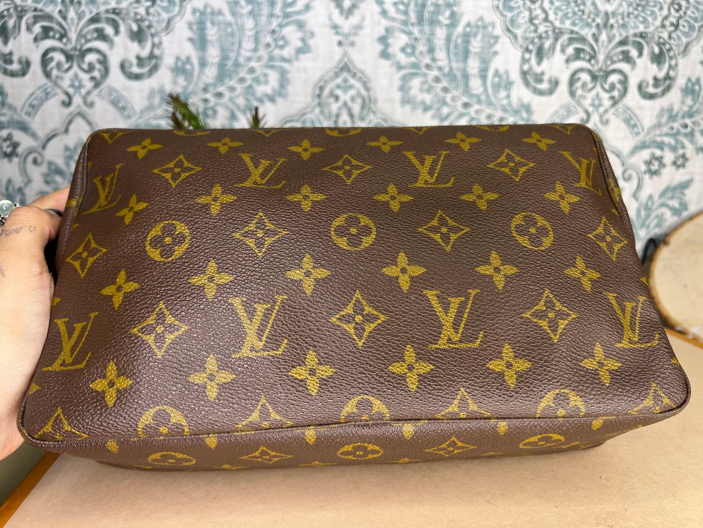 Louis Vuitton Trousse 28