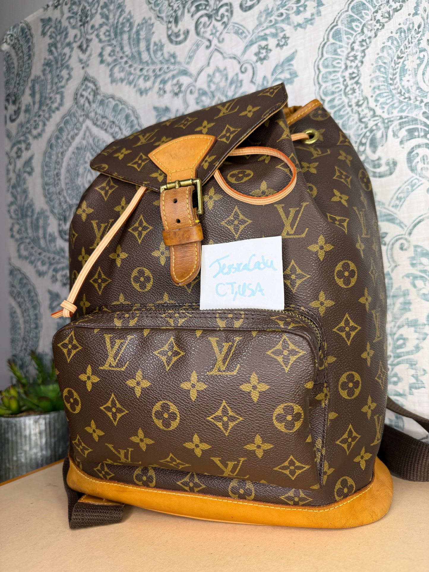 Louis Vuitton Montsouris GM