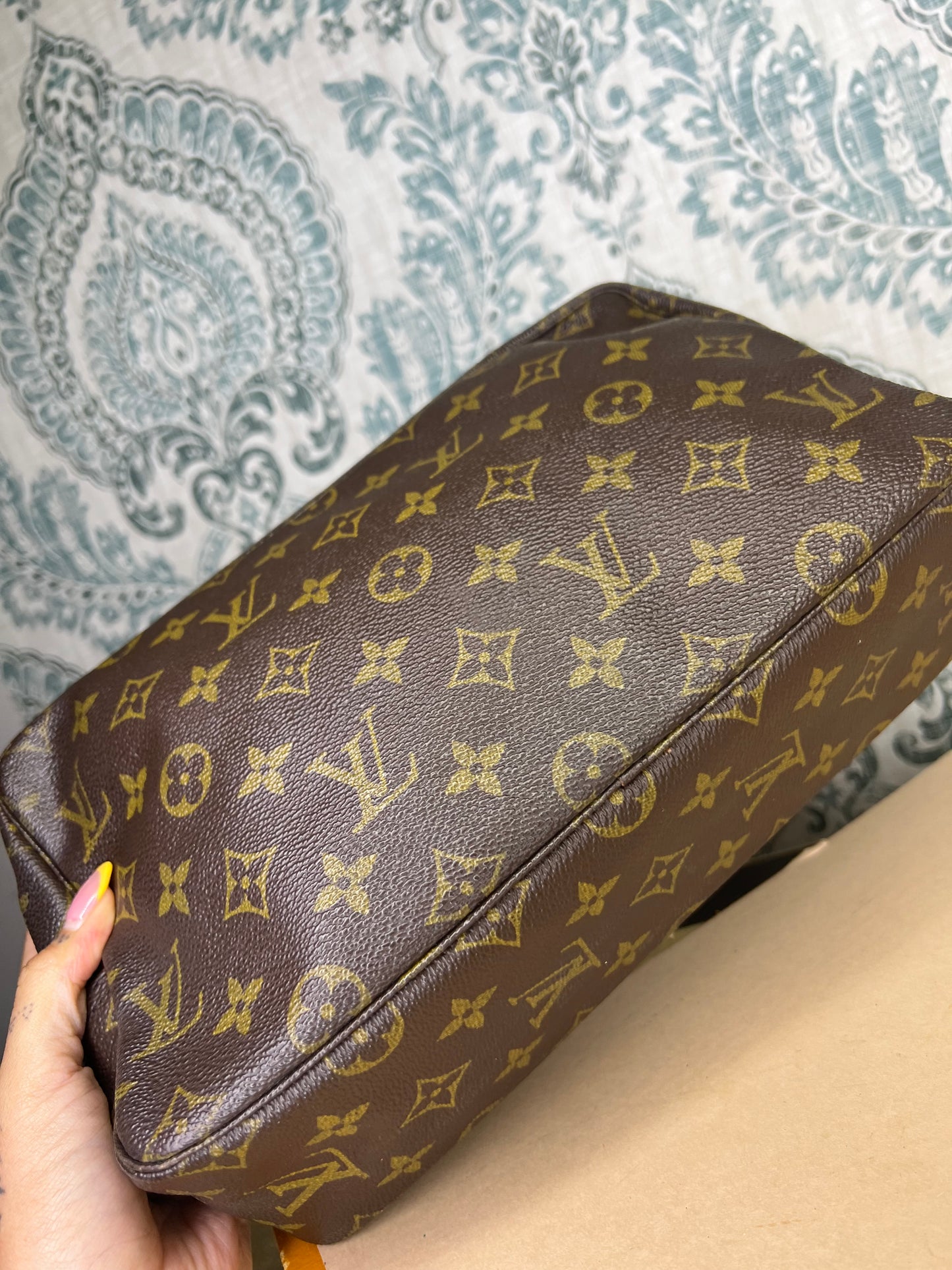 Louis Vuitton Trousse 28