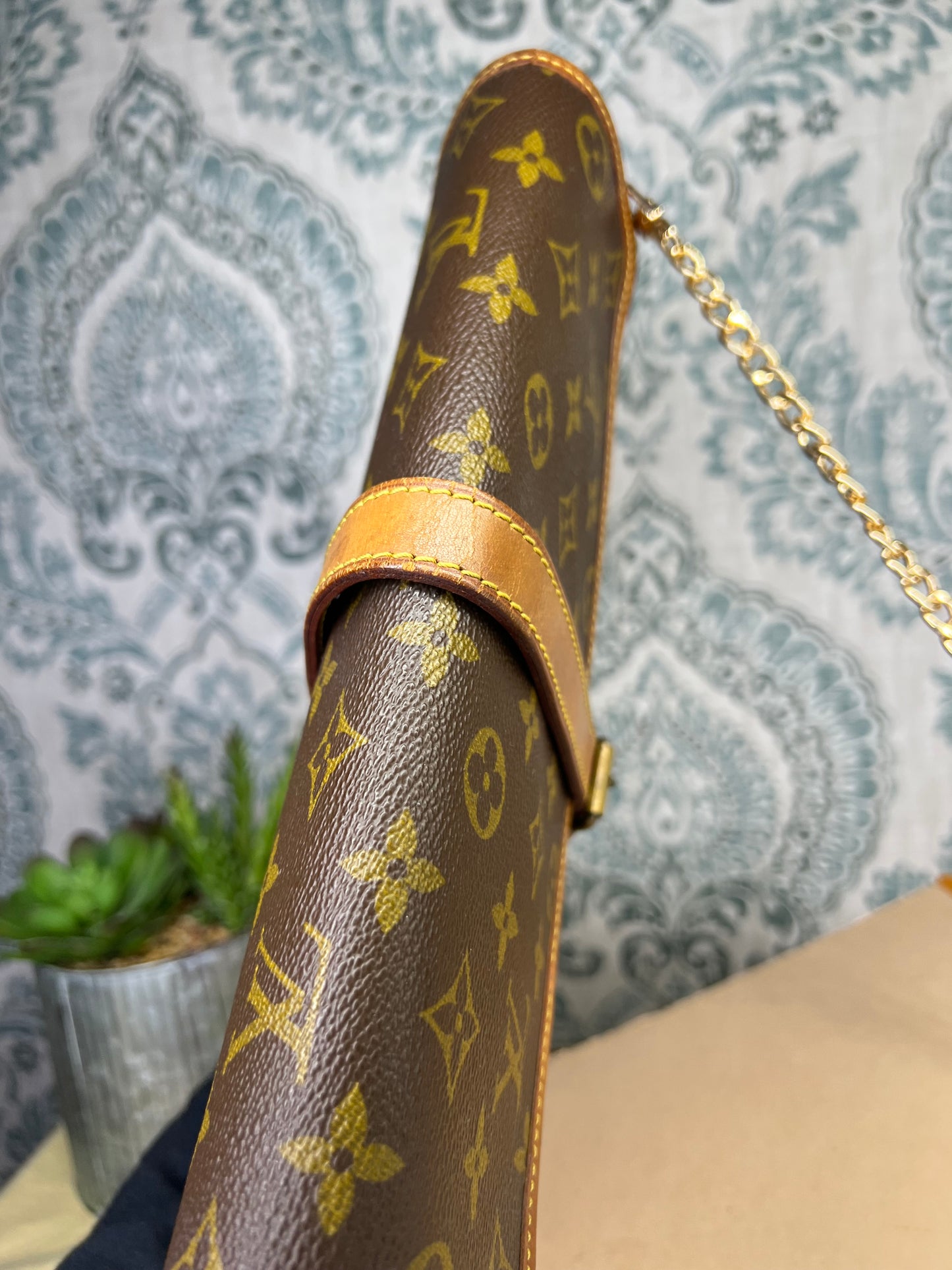 Monogram Portable Serviette

Desktop Organizer