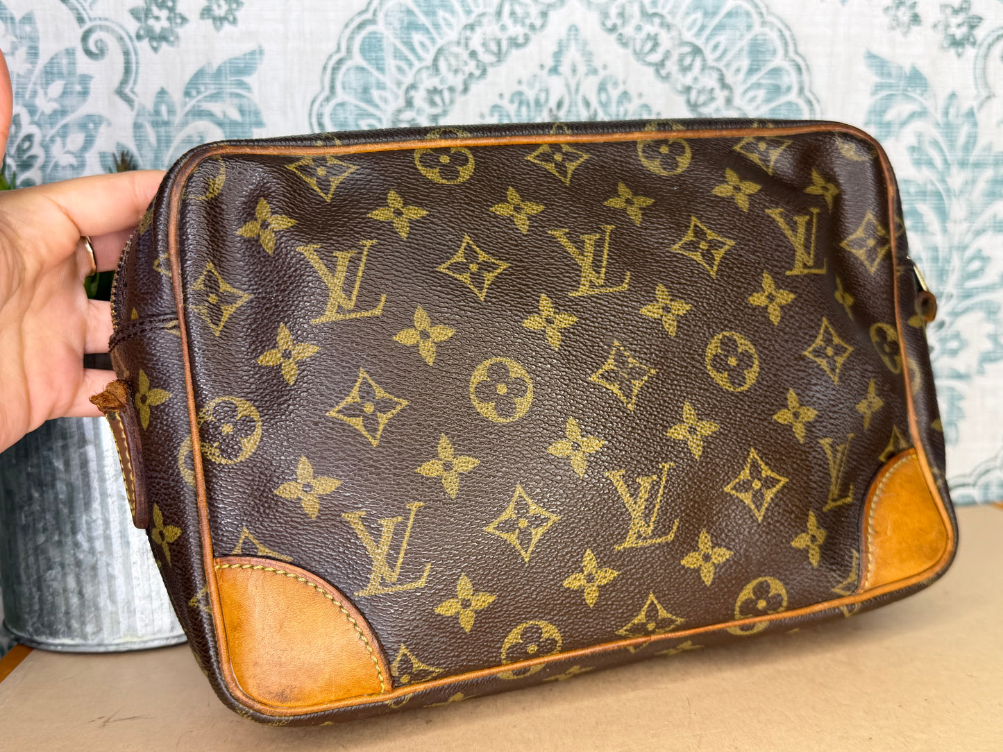 Louis Vuitton Trocadero 27 (damaged)