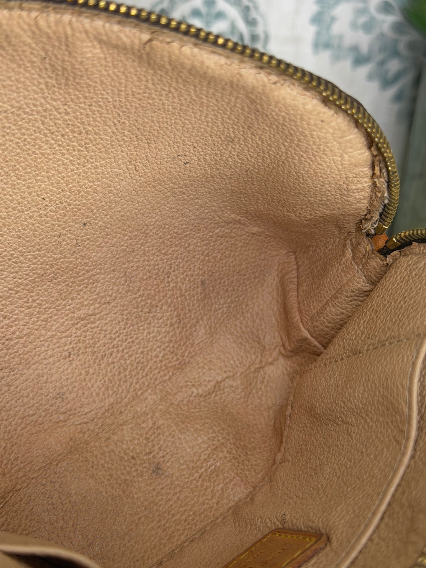 Louis Vuitton Cosmetic PM