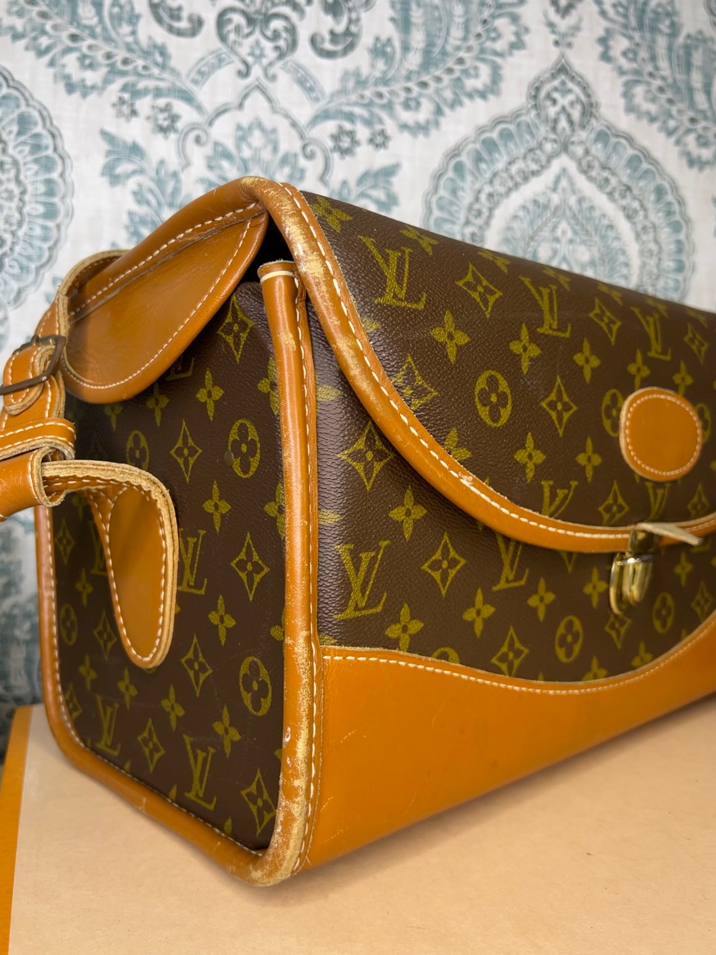 Louis Vuitton French Company Vintage Train Case / Cosmetic Case