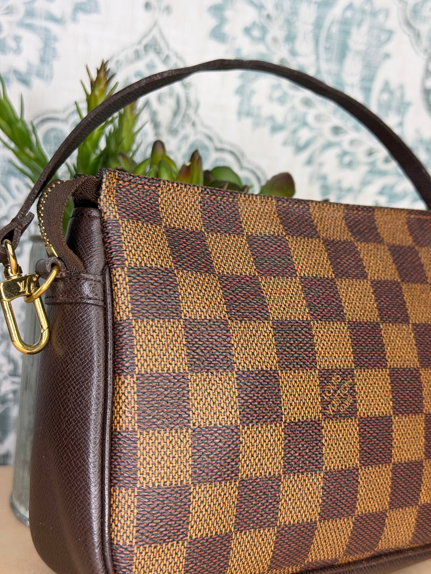 Louis Vuitton Damier Ebene Trousse Pochette