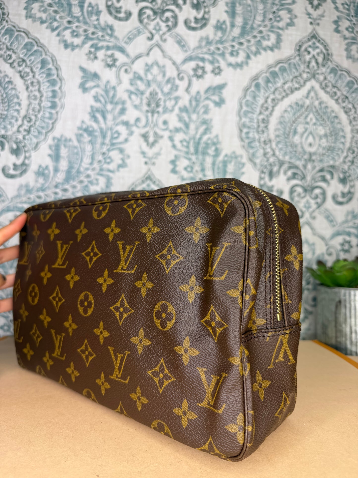 Louis Vuitton Trousse 28