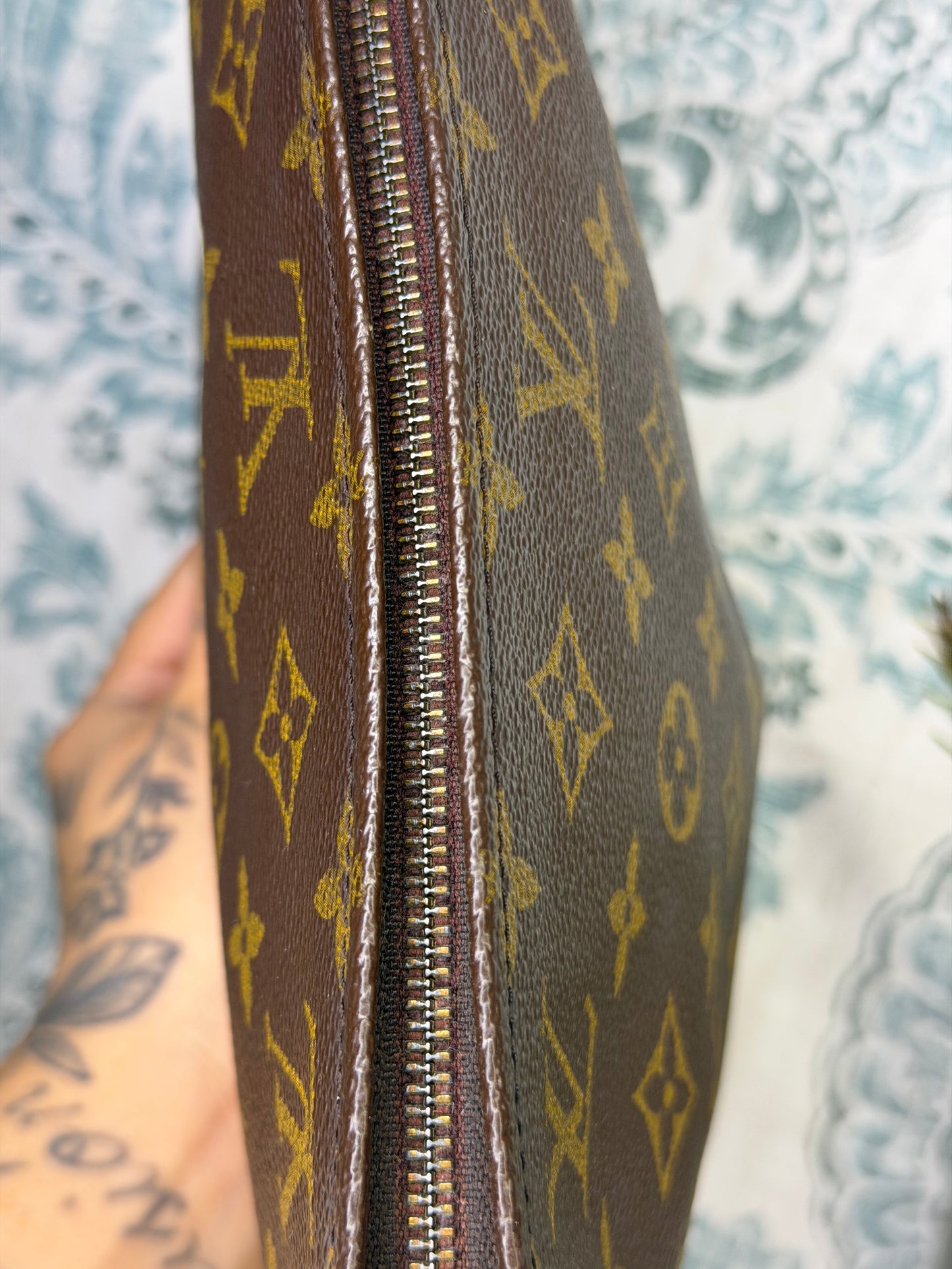 Louis Vuitton Toiletry 26 #3 (needs new zipper)