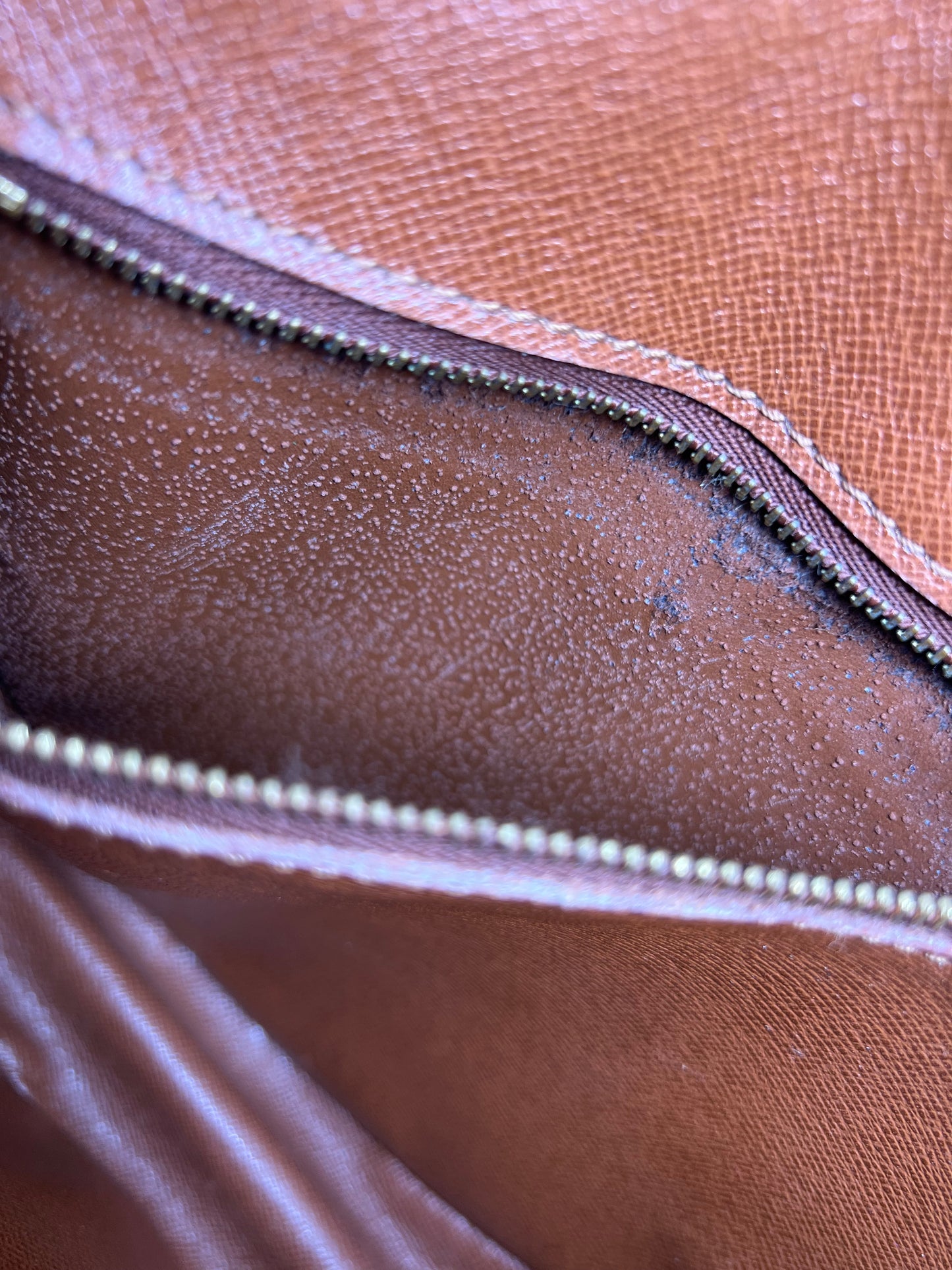 Louis Vuitton Chantilly MM