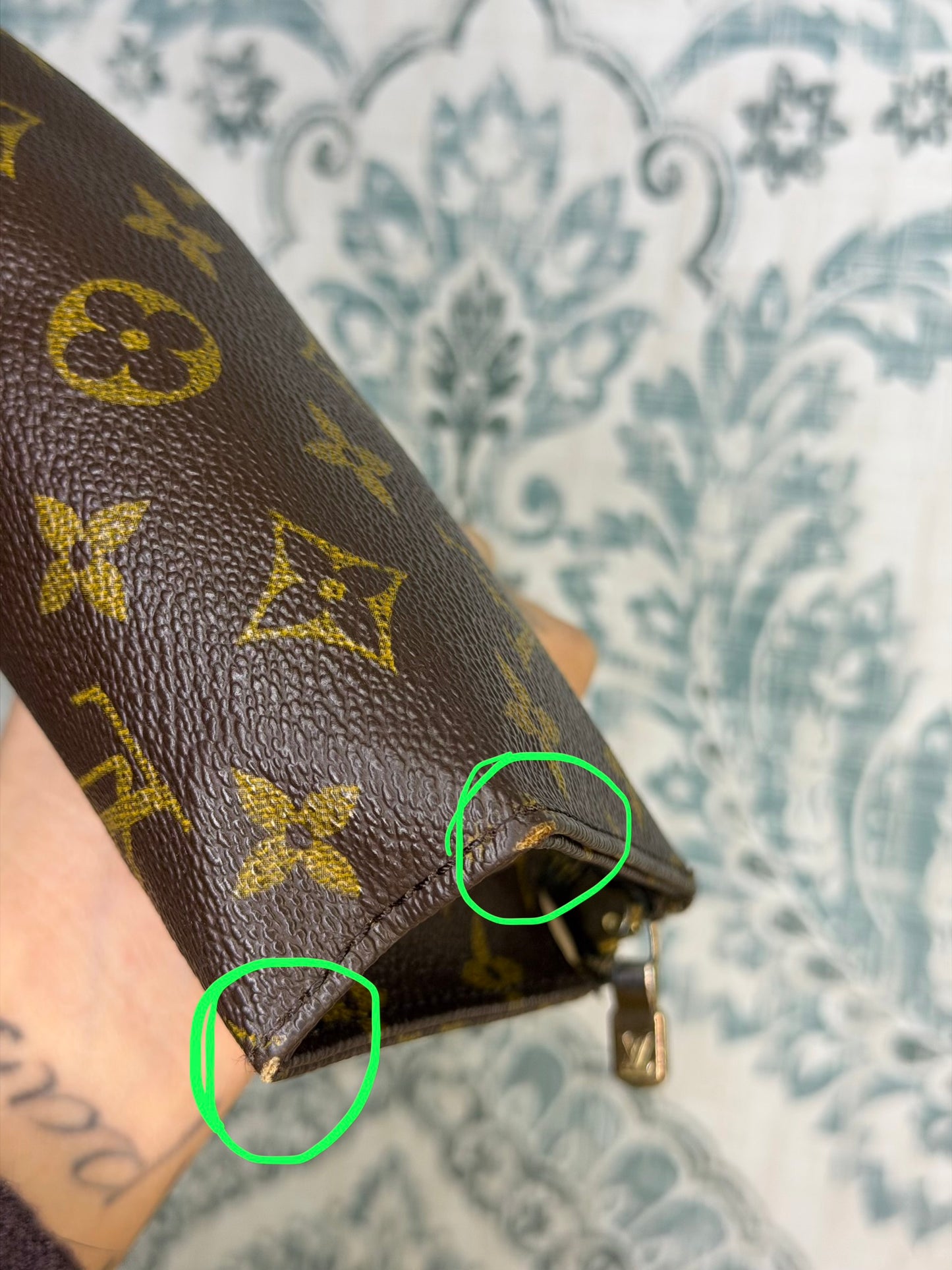Louis Vuitton Toiletry 15