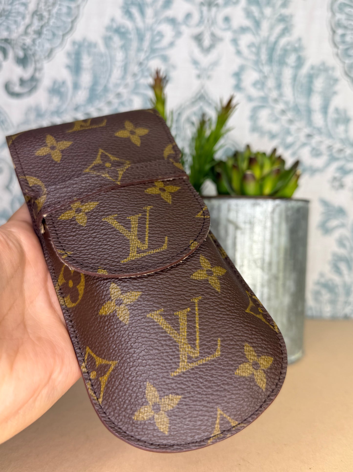 Louis Vuitton Etui Lunette Rabat Glasses Case