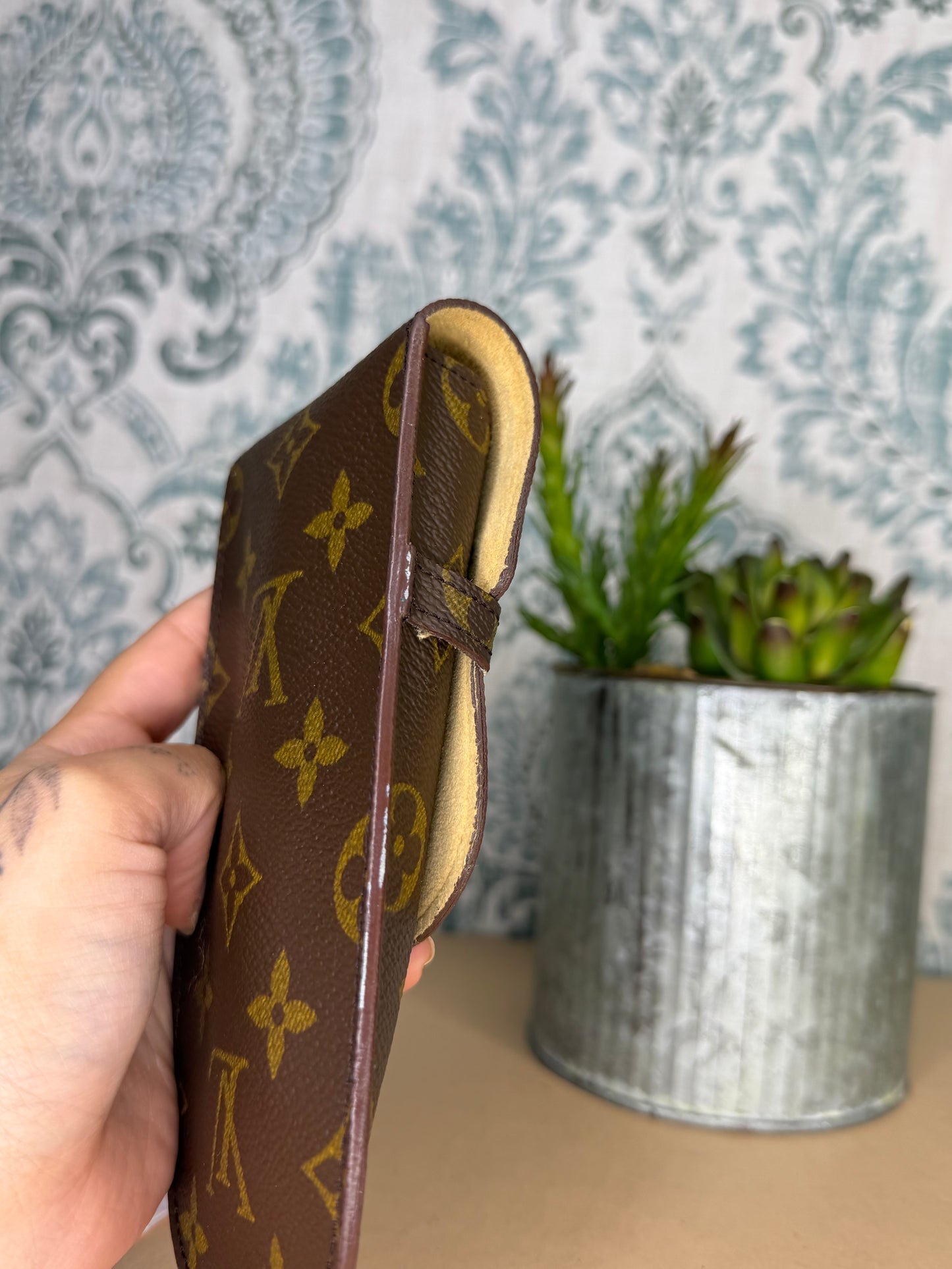 Louis Vuitton Etui Lunette Rabat Glasses Case