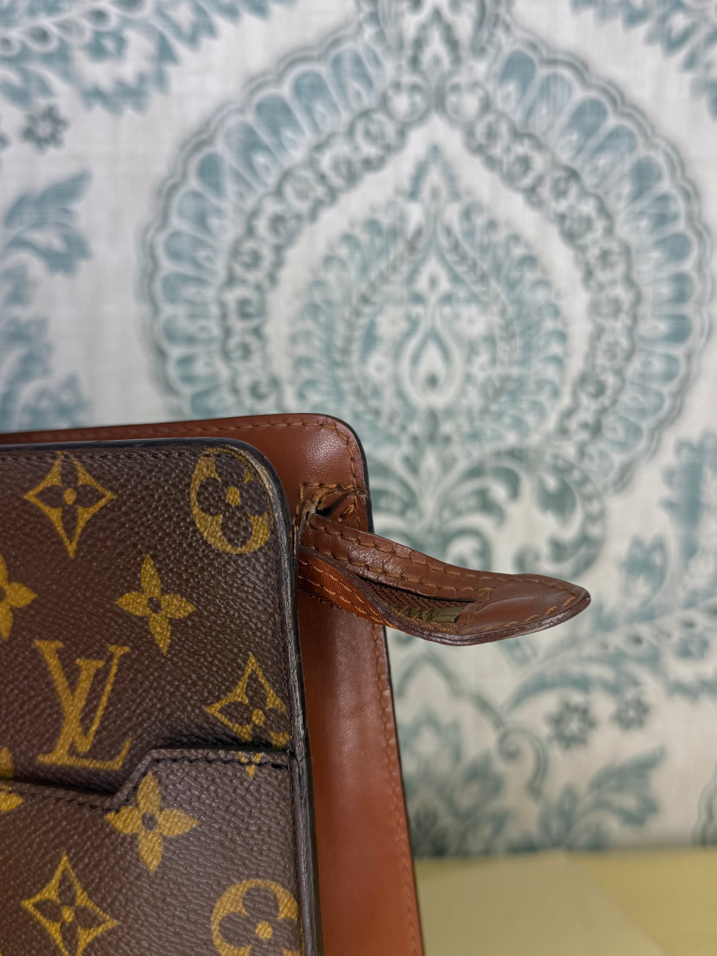 Louis Vuitton Pochette Homme Clutch