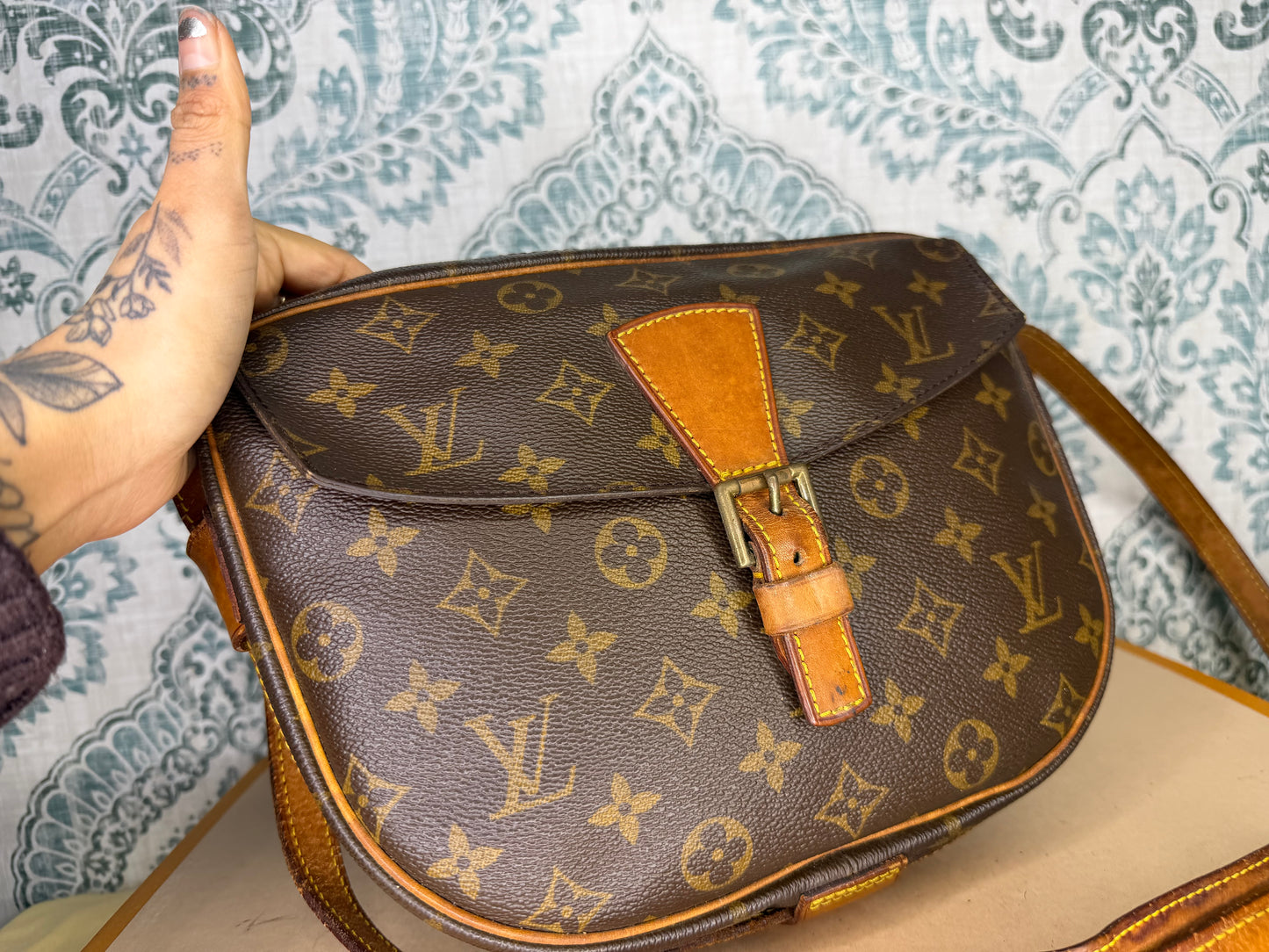 Louis Vuitton Jeune Fille GM (needs repair)