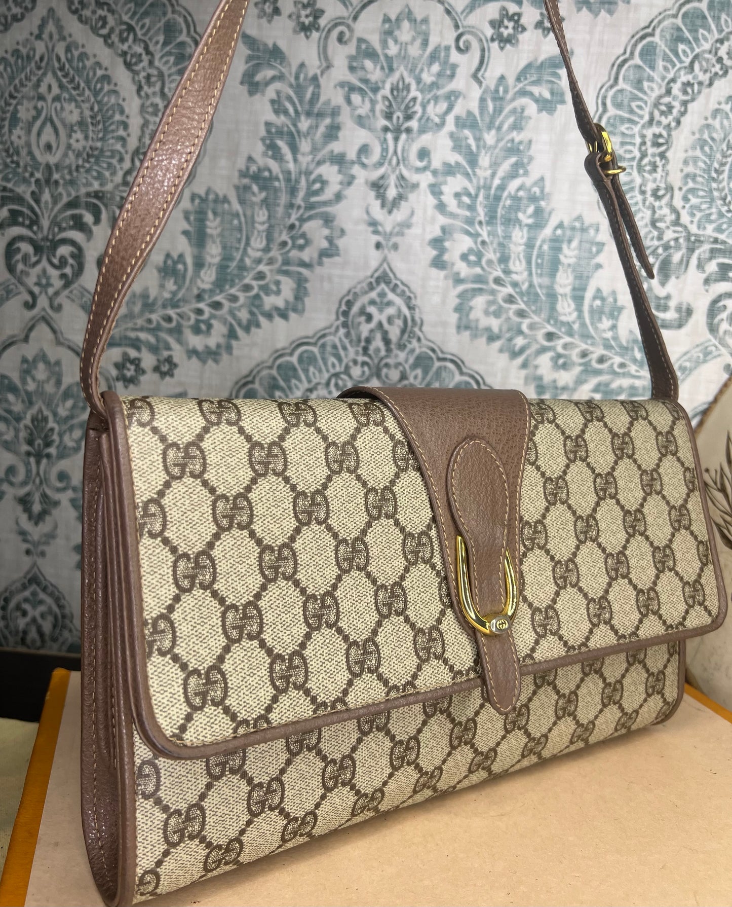 Gucci Supreme Vintage 2way Purse/Clutch