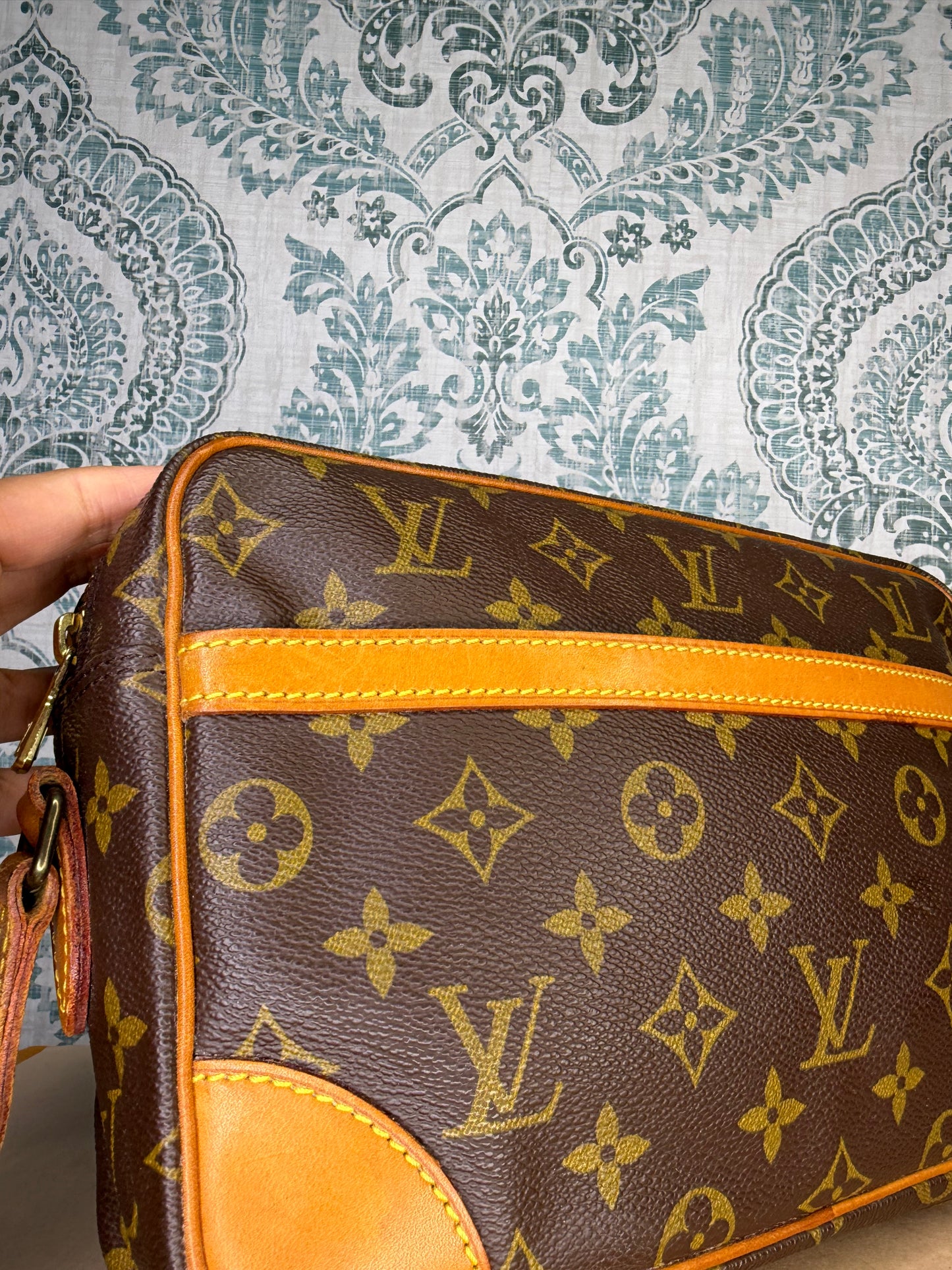 Louis Vuitton Trocadero 27