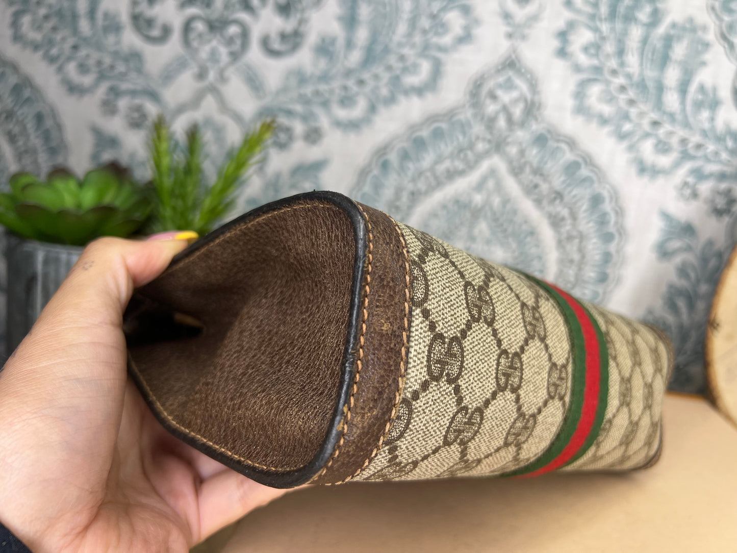 GG Supreme Brown Sherry Line Clutch