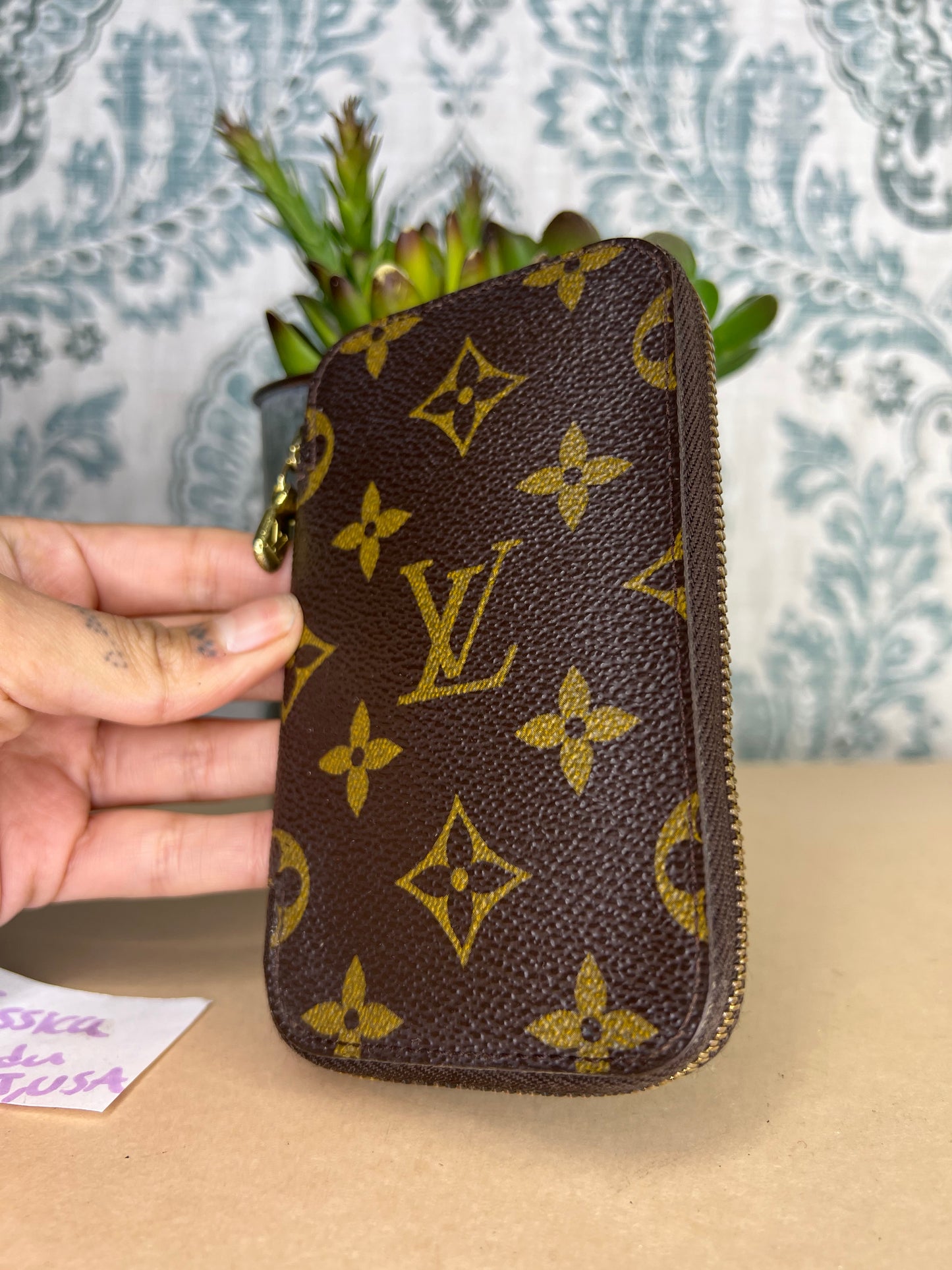 Louis Vuitton Zip Around Multicles 6 Key Holder