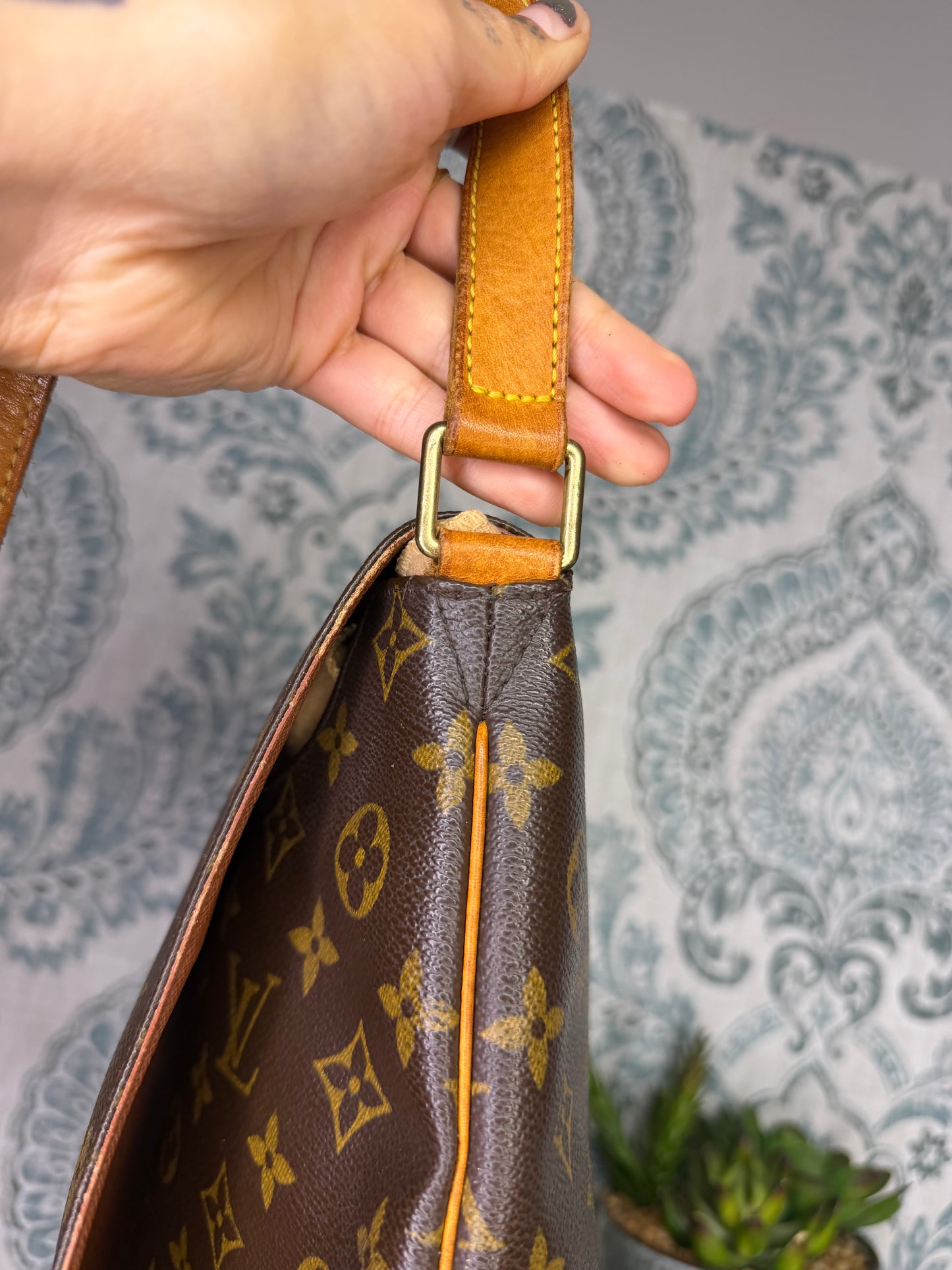 Louis Vuitton Musette Salsa GM