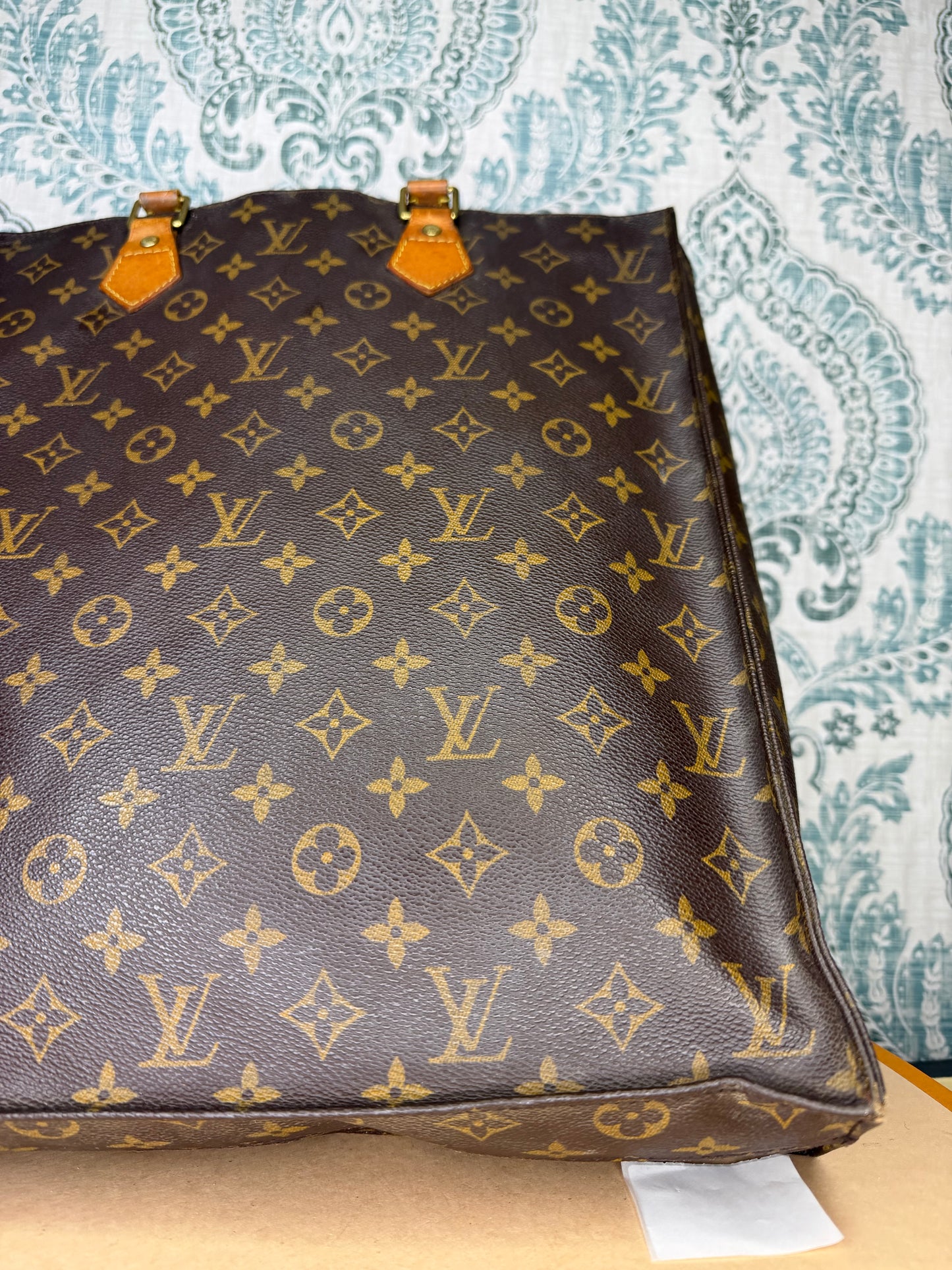 Louis Vuitton Sac Plat