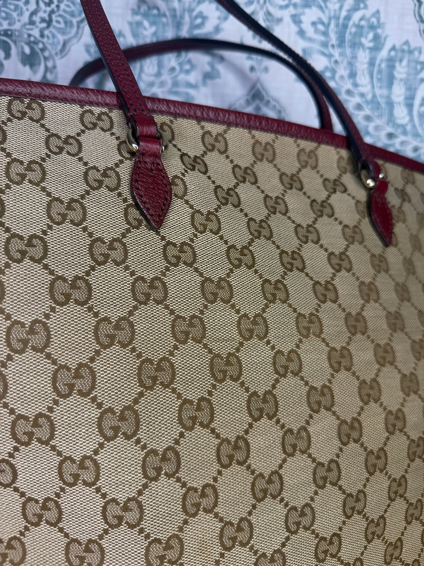 Gucci Medium Bree Zippered Tote