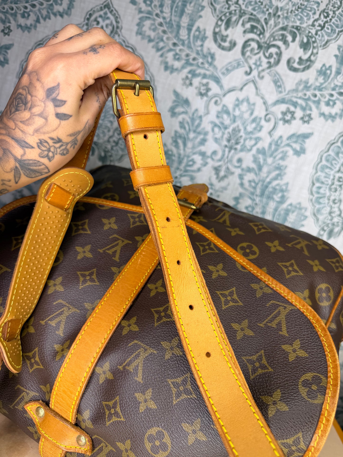 Louis Vuitton Saumur 35