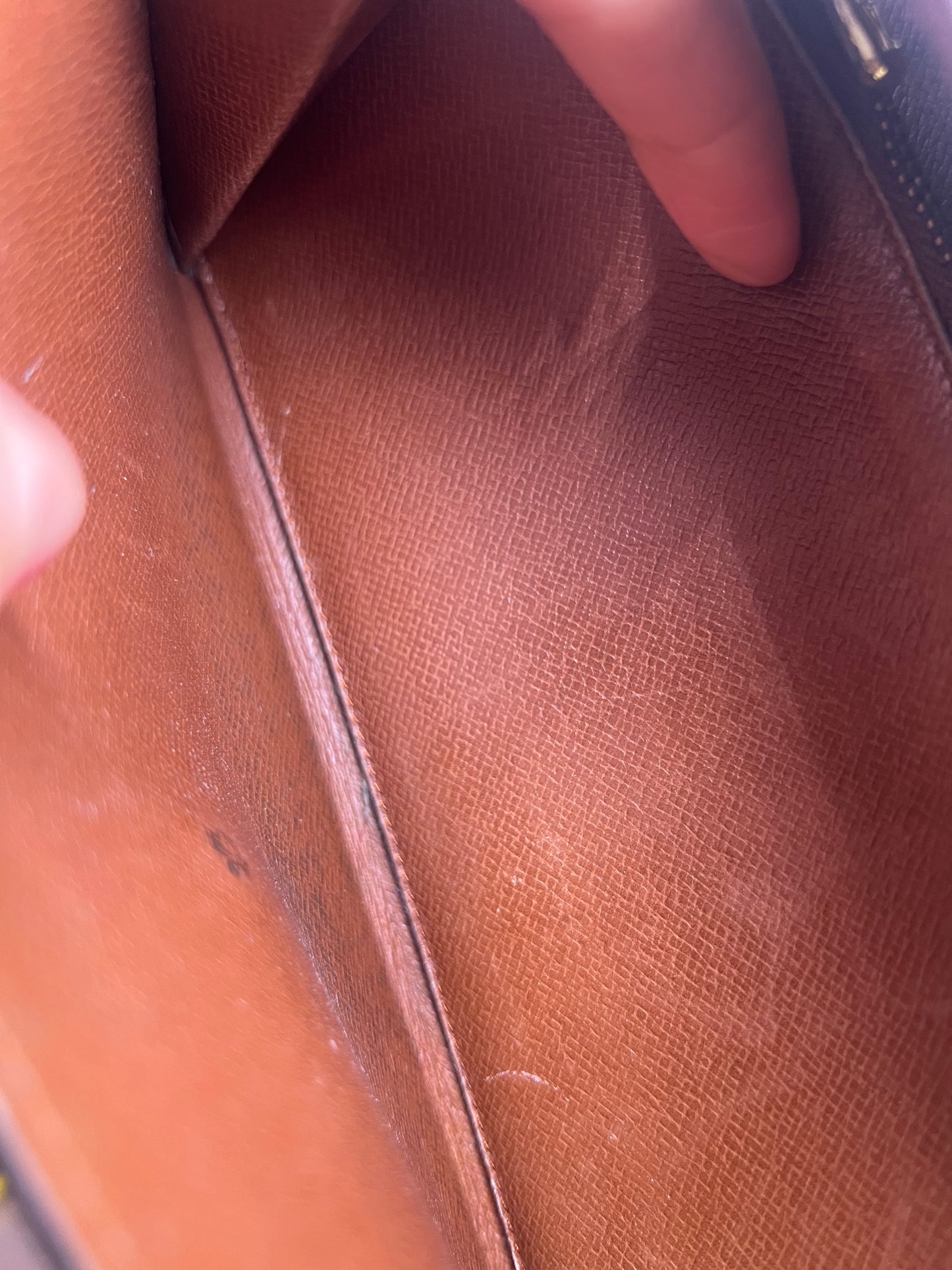 Louis Vuitton Monogram Sarah Wallet