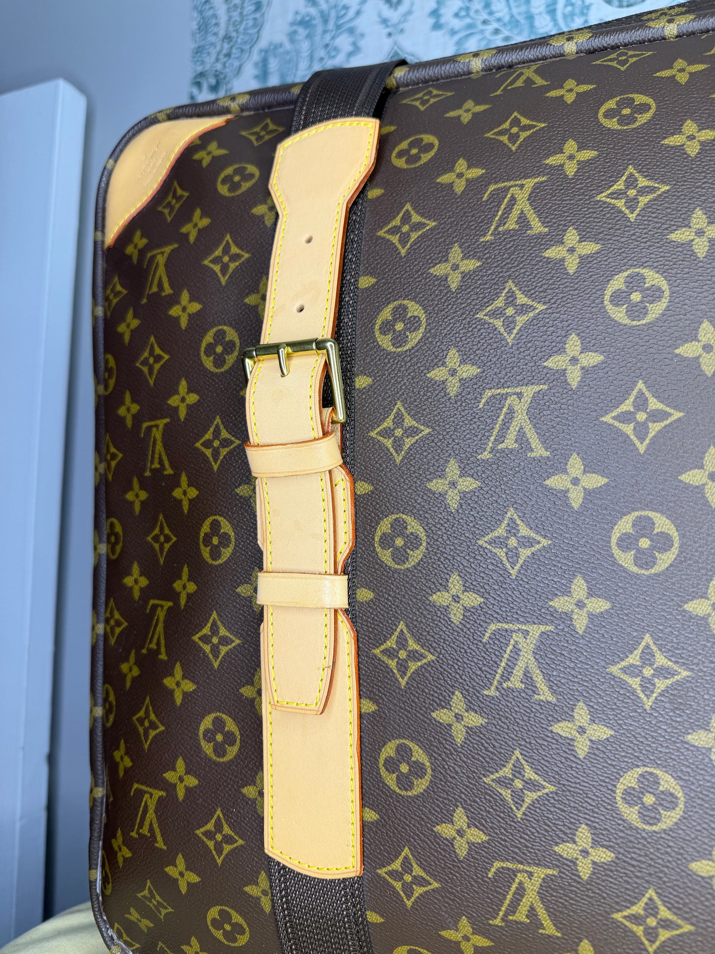 Louis Vuitton Satellite 60 Suit Case