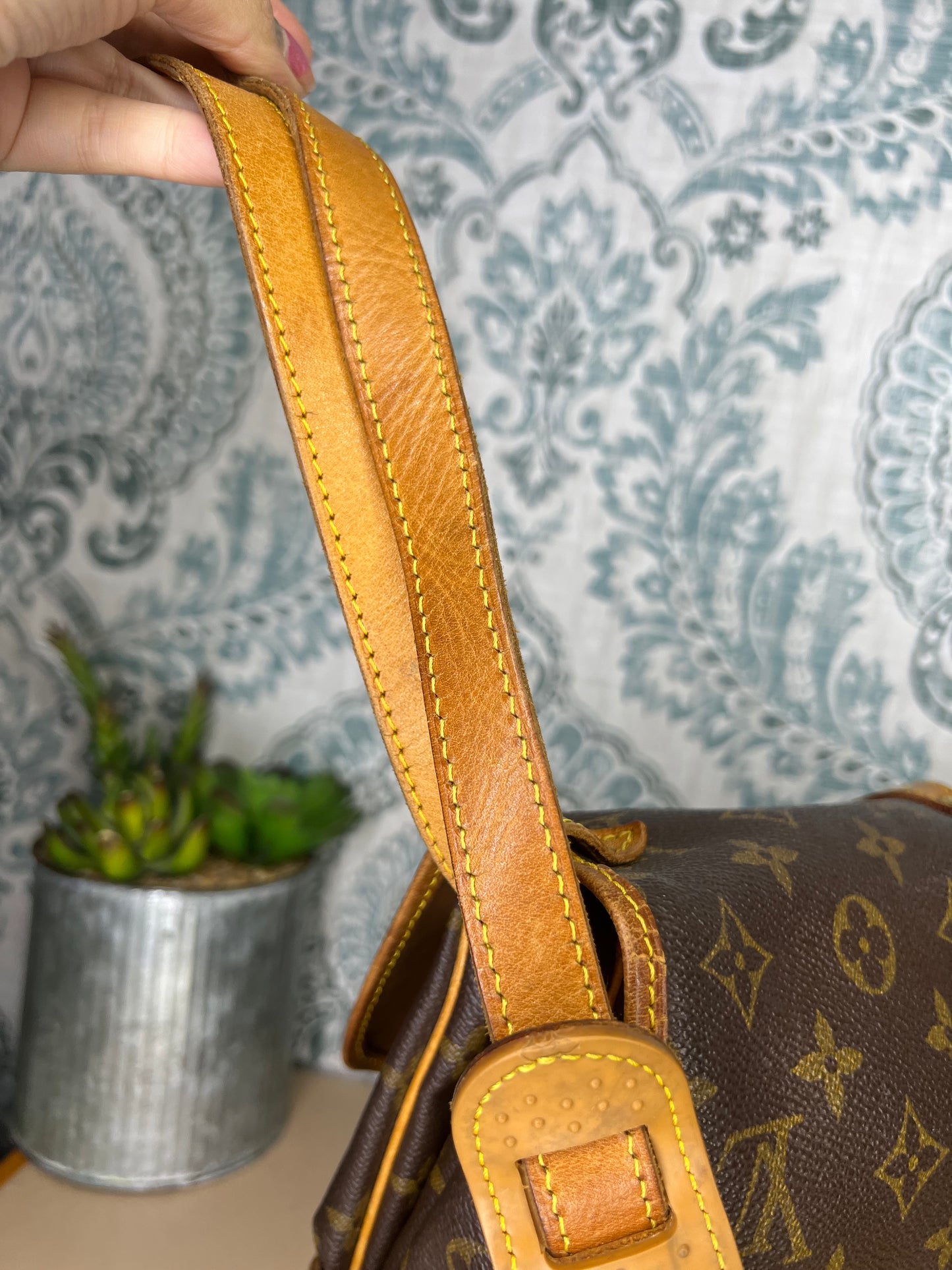 Louis Vuitton Saumur 30