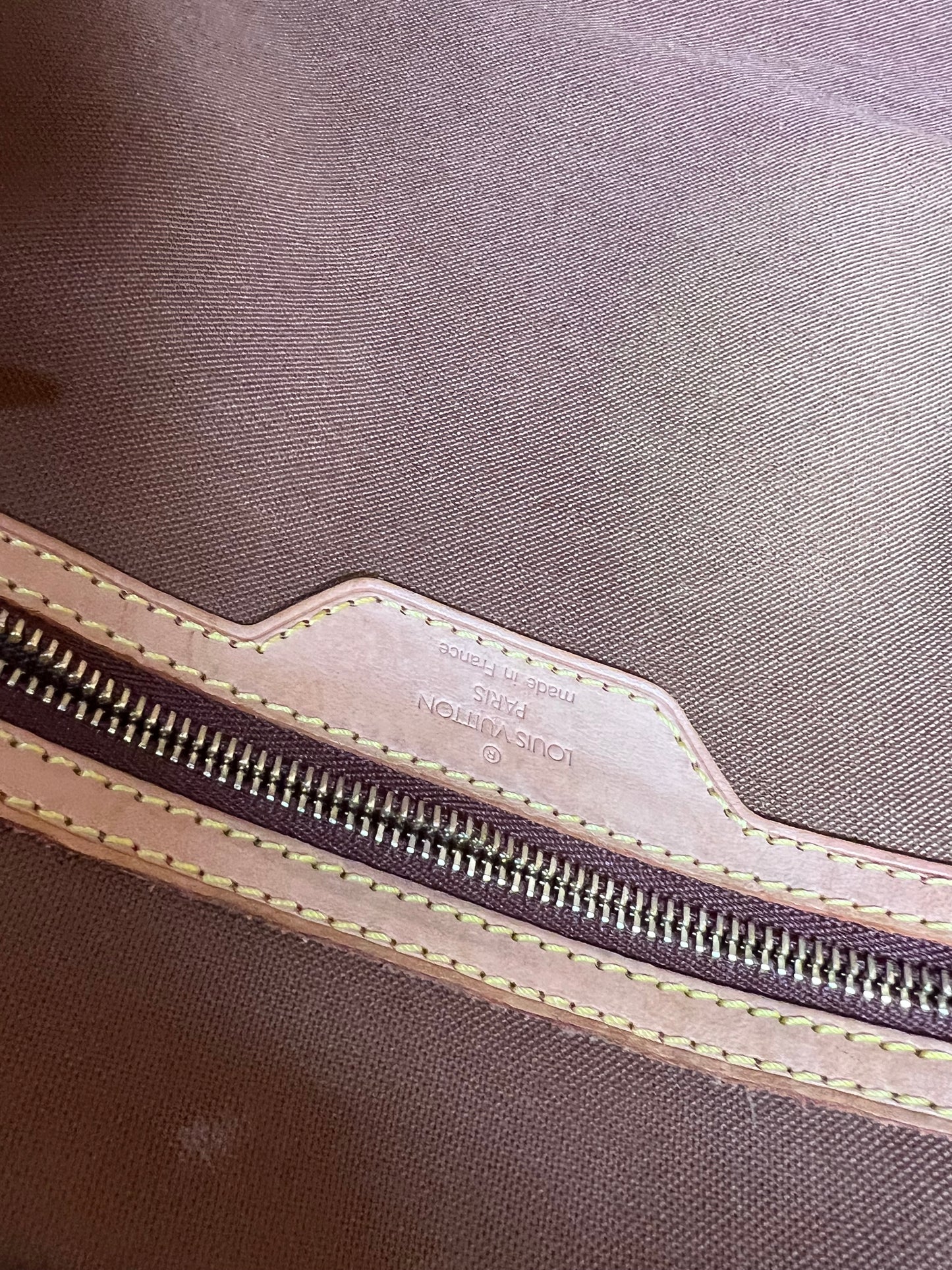 Louis Vuitton Cabas Mezzo