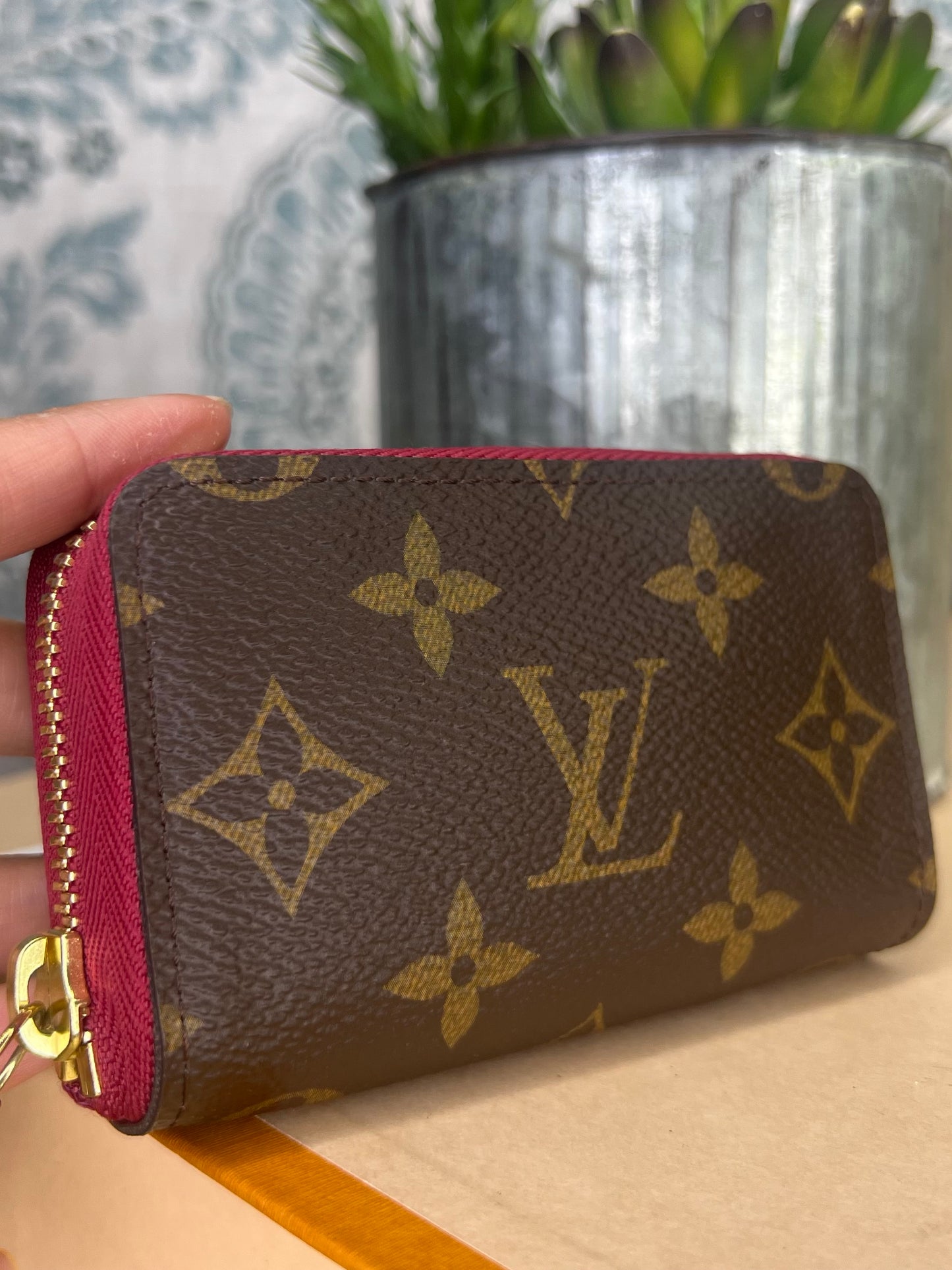 Louis Vuitton Zippy Multicartes Fuschia