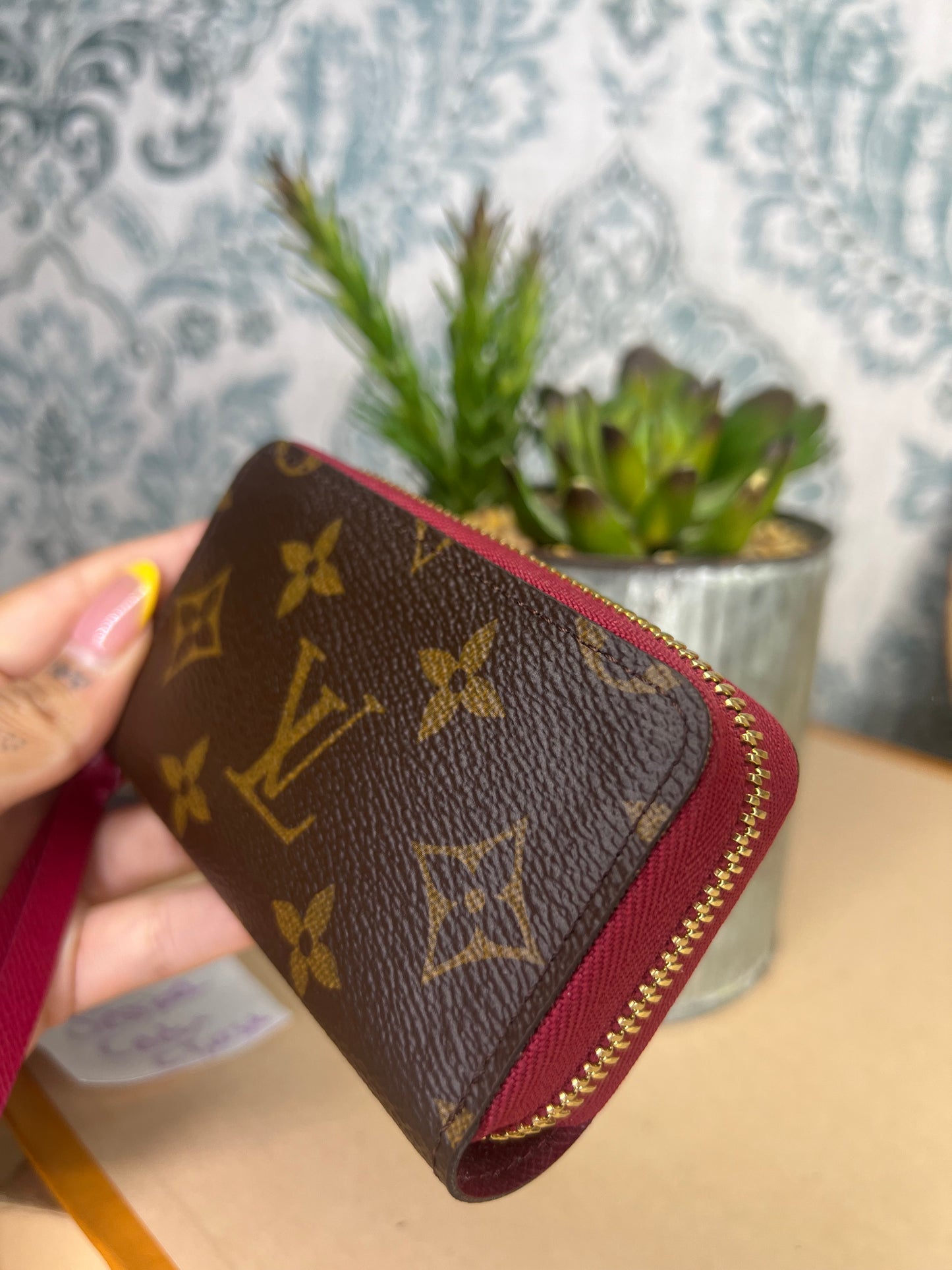 Louis Vuitton Zippy Multicartes Fuschia