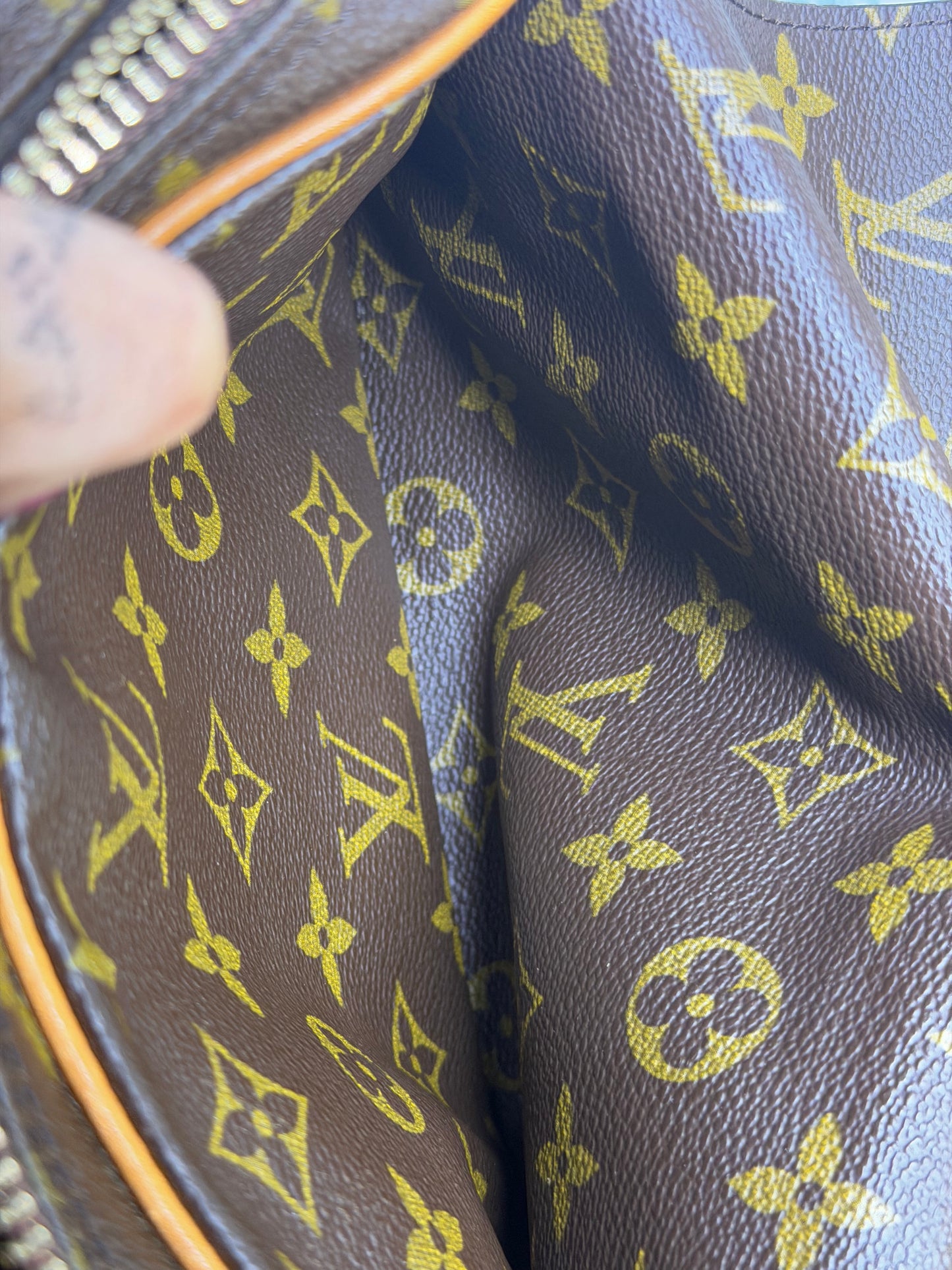 Louis Vuitton Saint Germain 24