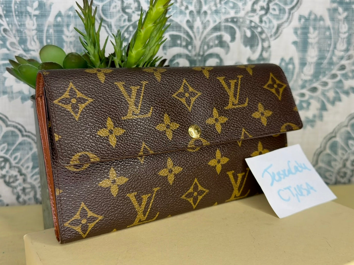 Louis Vuitton Sarah Wallet
