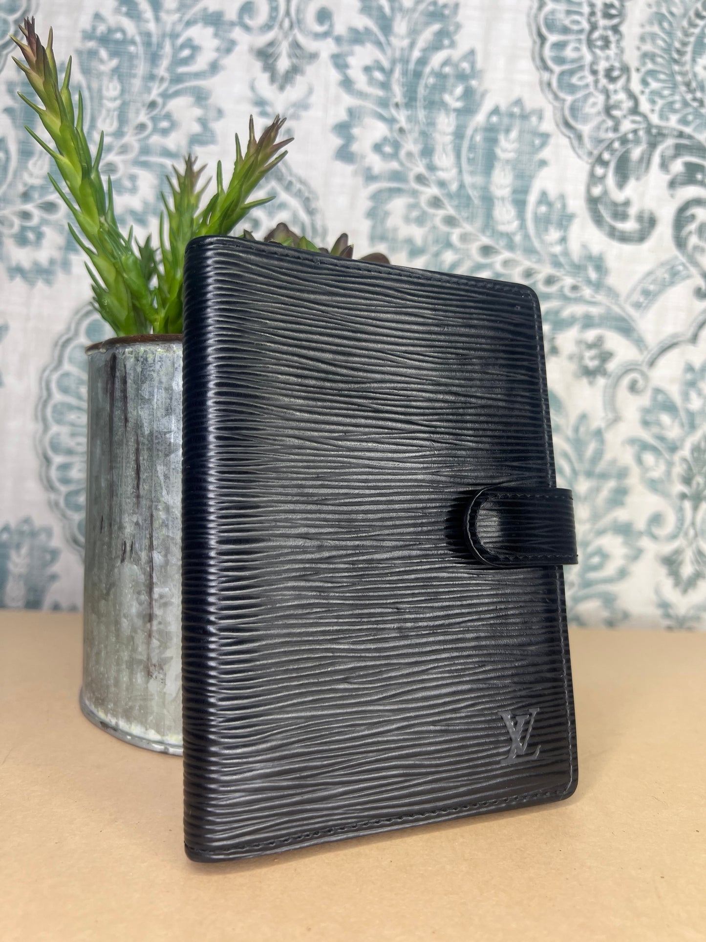 Louis Vuitton Black Epi Agenda PM