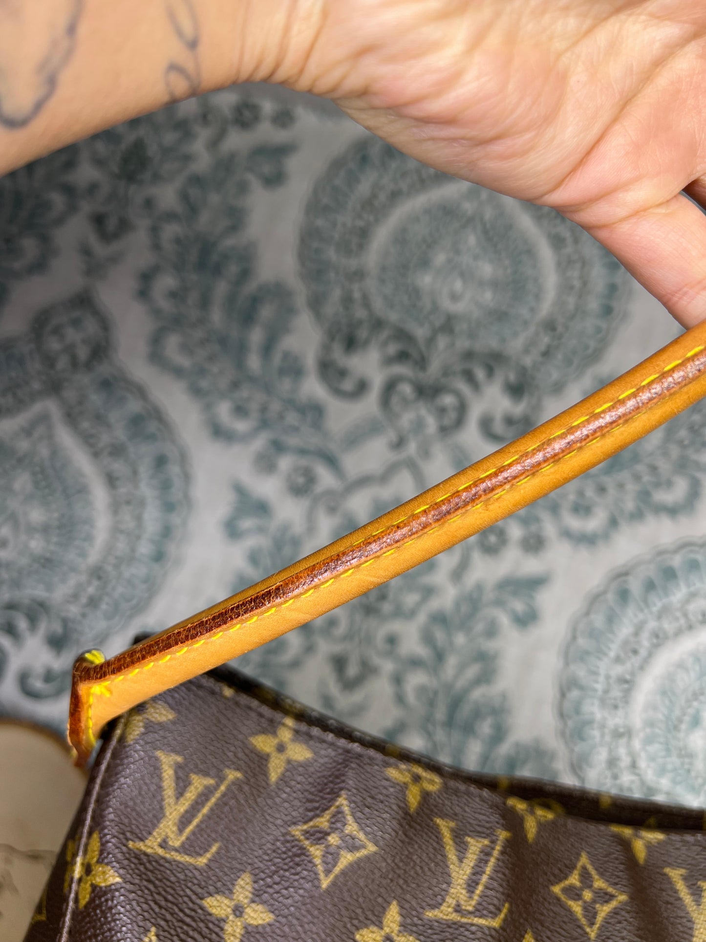 Louis Vuitton Looping GM