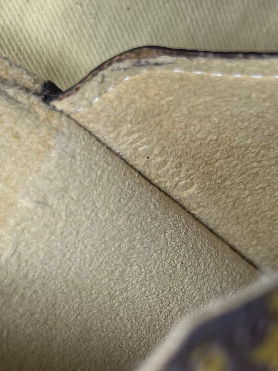 Louis Vuitton Etui Lunette Rabat Glasses Case