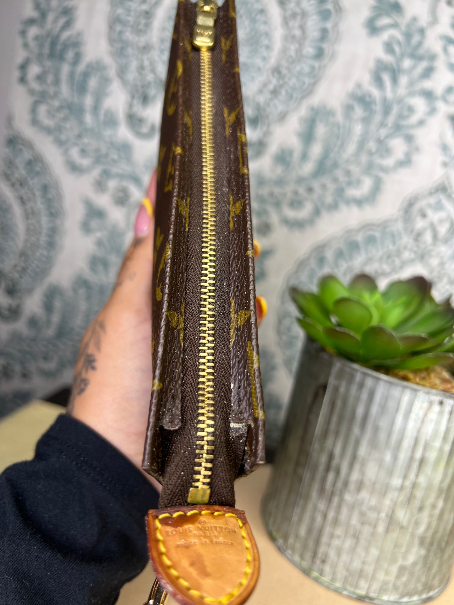 Louis Vuitton Bucket GM Pouch